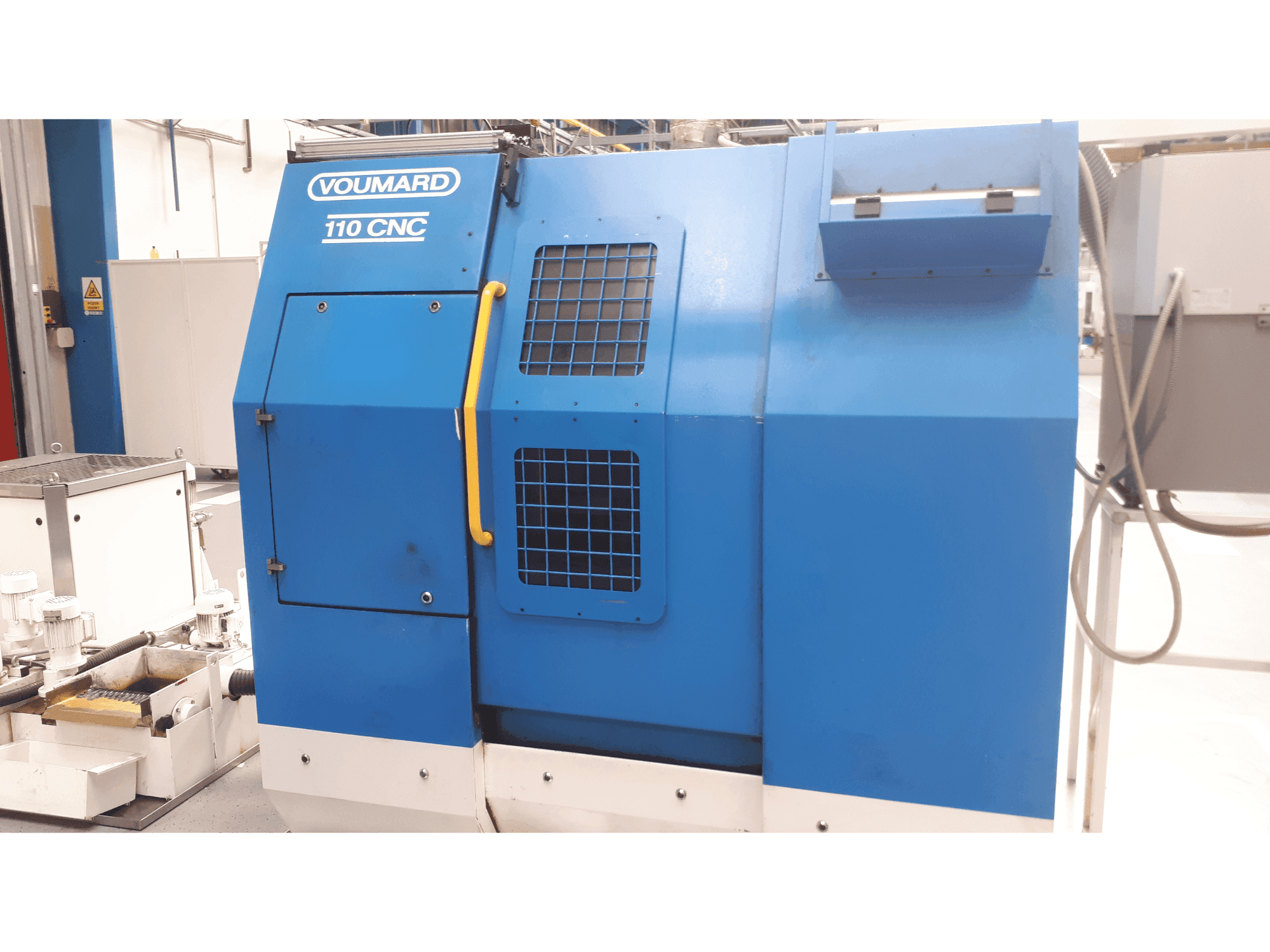 A VOUMARD 110 CNC T  gép elölnézete