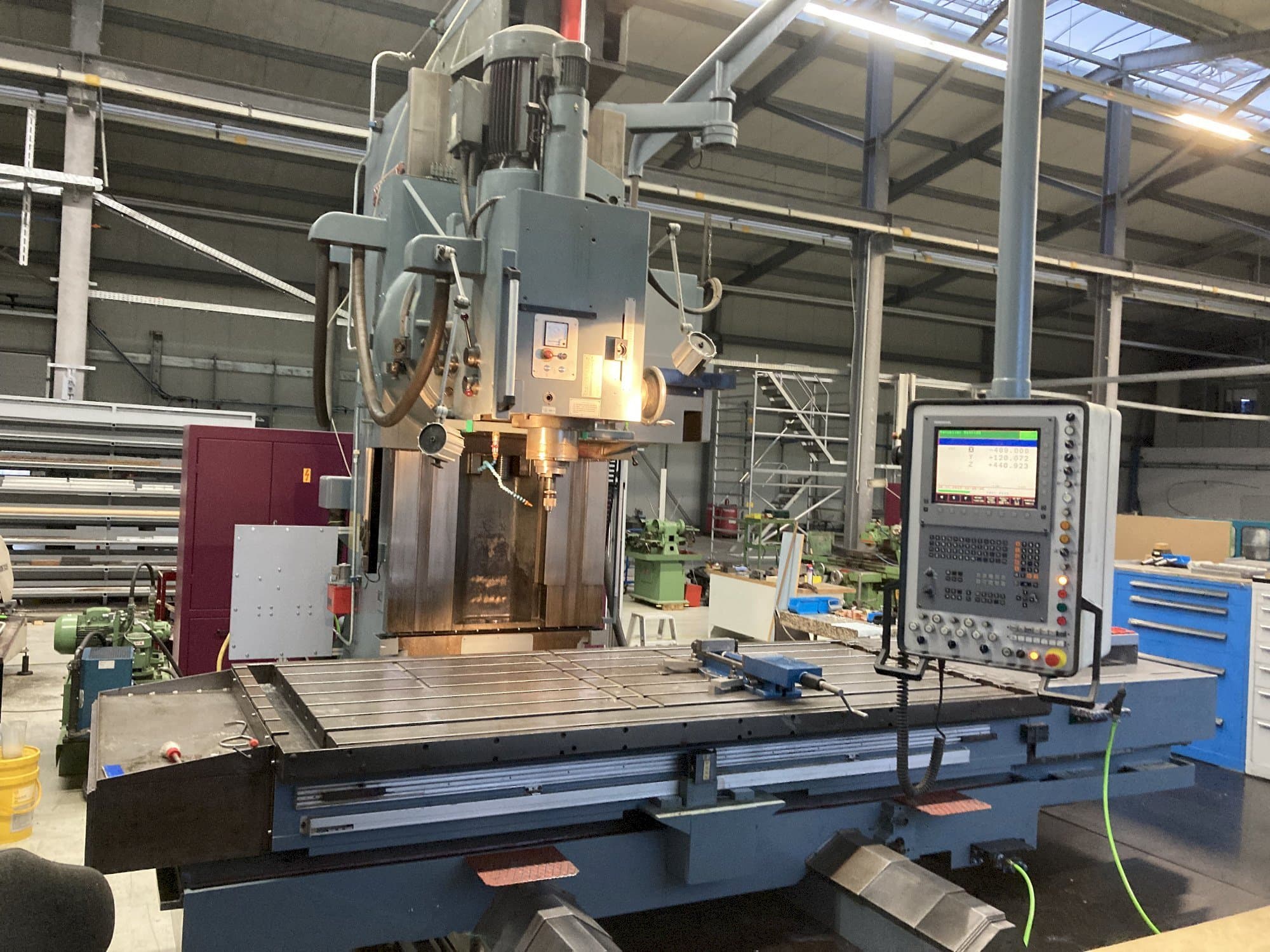 A Droop & Rein FS 130 SKE  gép elölnézete