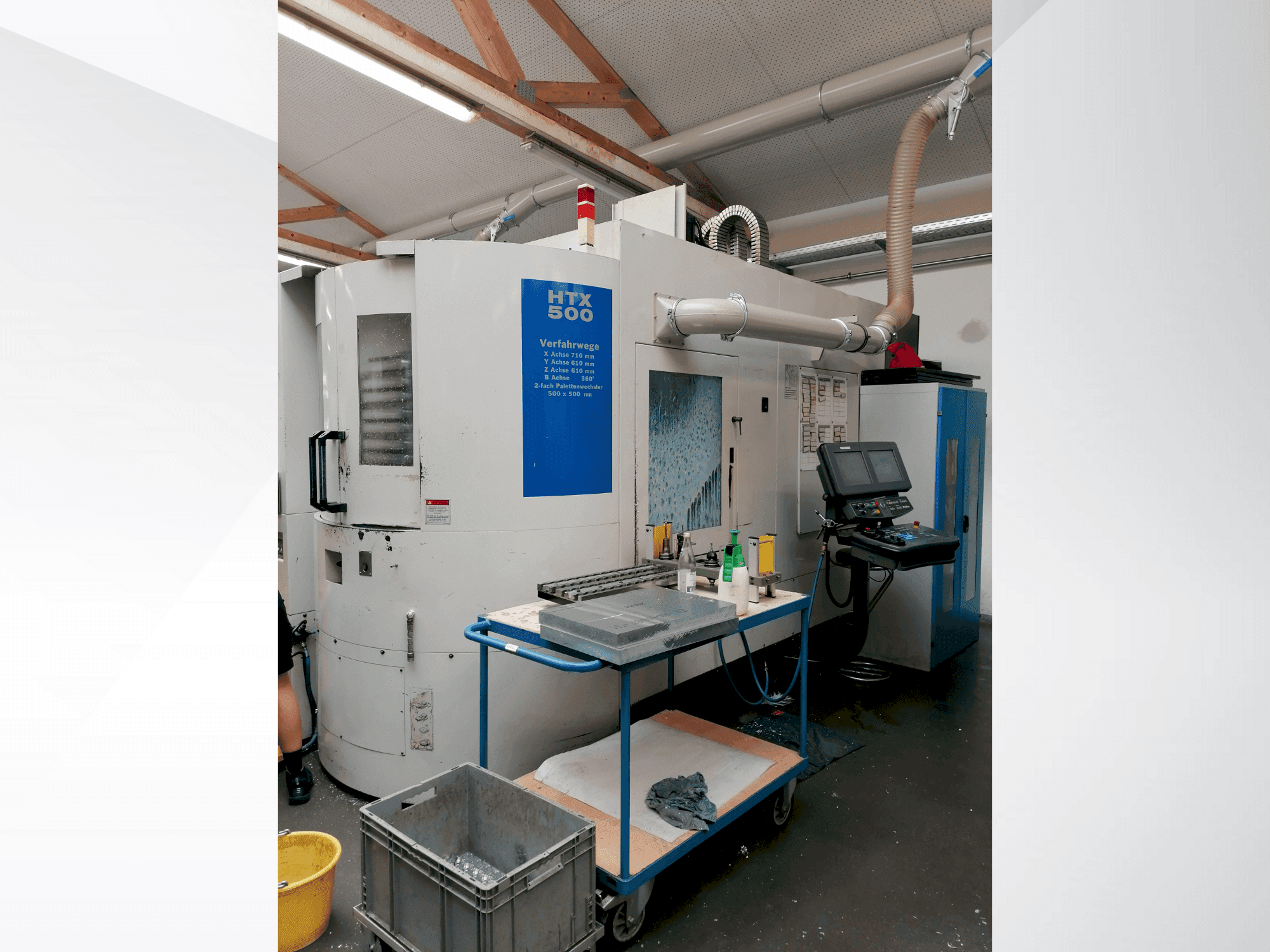 A Hurco HTX 500  gép elölnézete