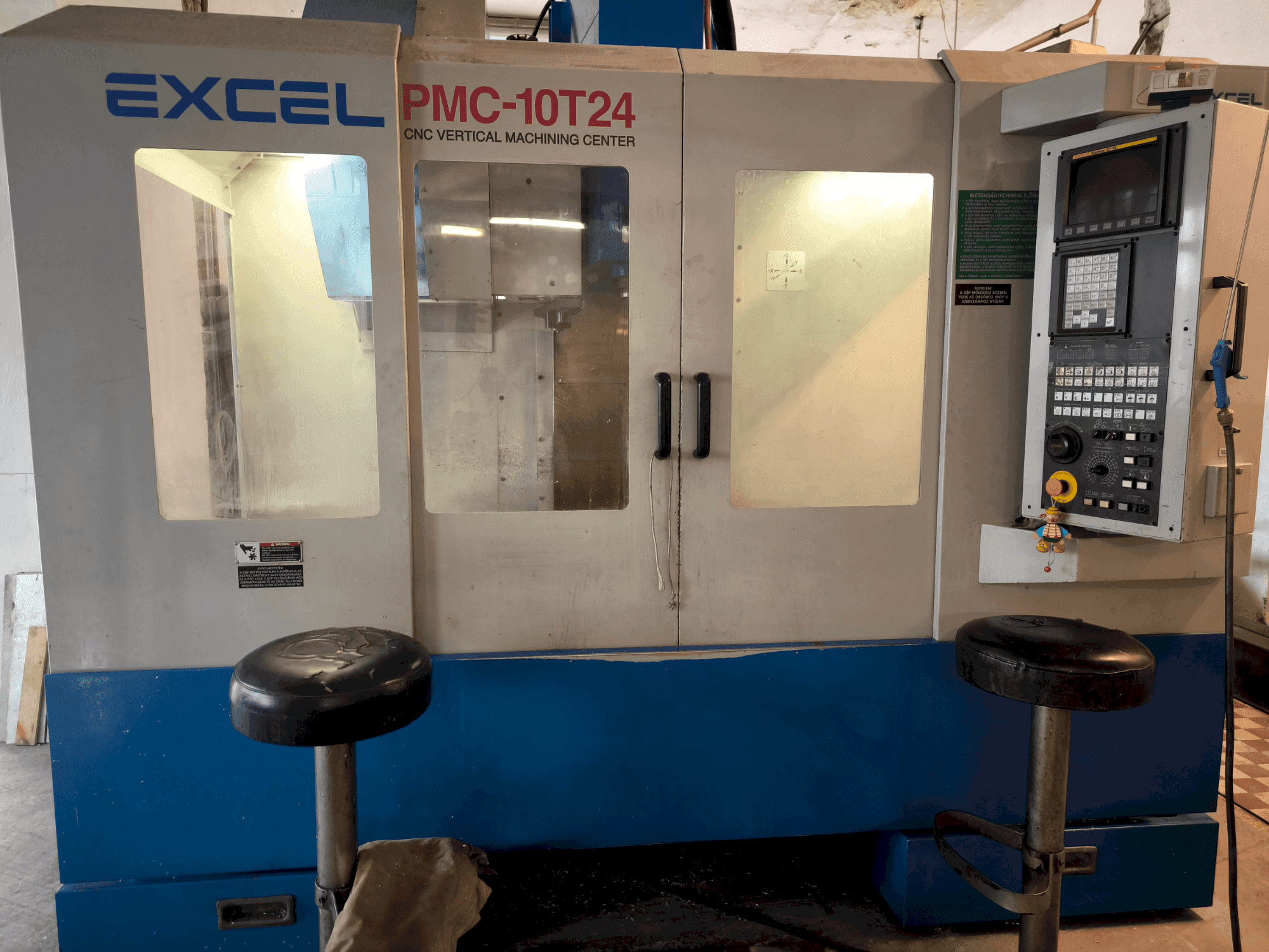 A Excel  Excel PMC 10T24 (2004)  gép elölnézete