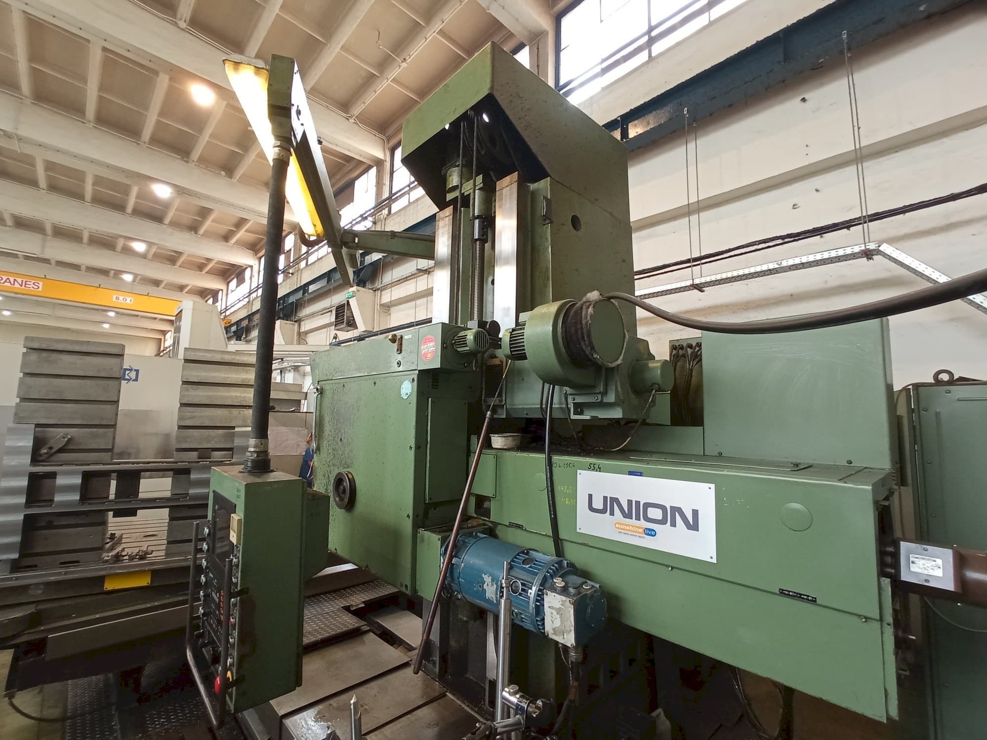 A Union BFT 110  gép elölnézete