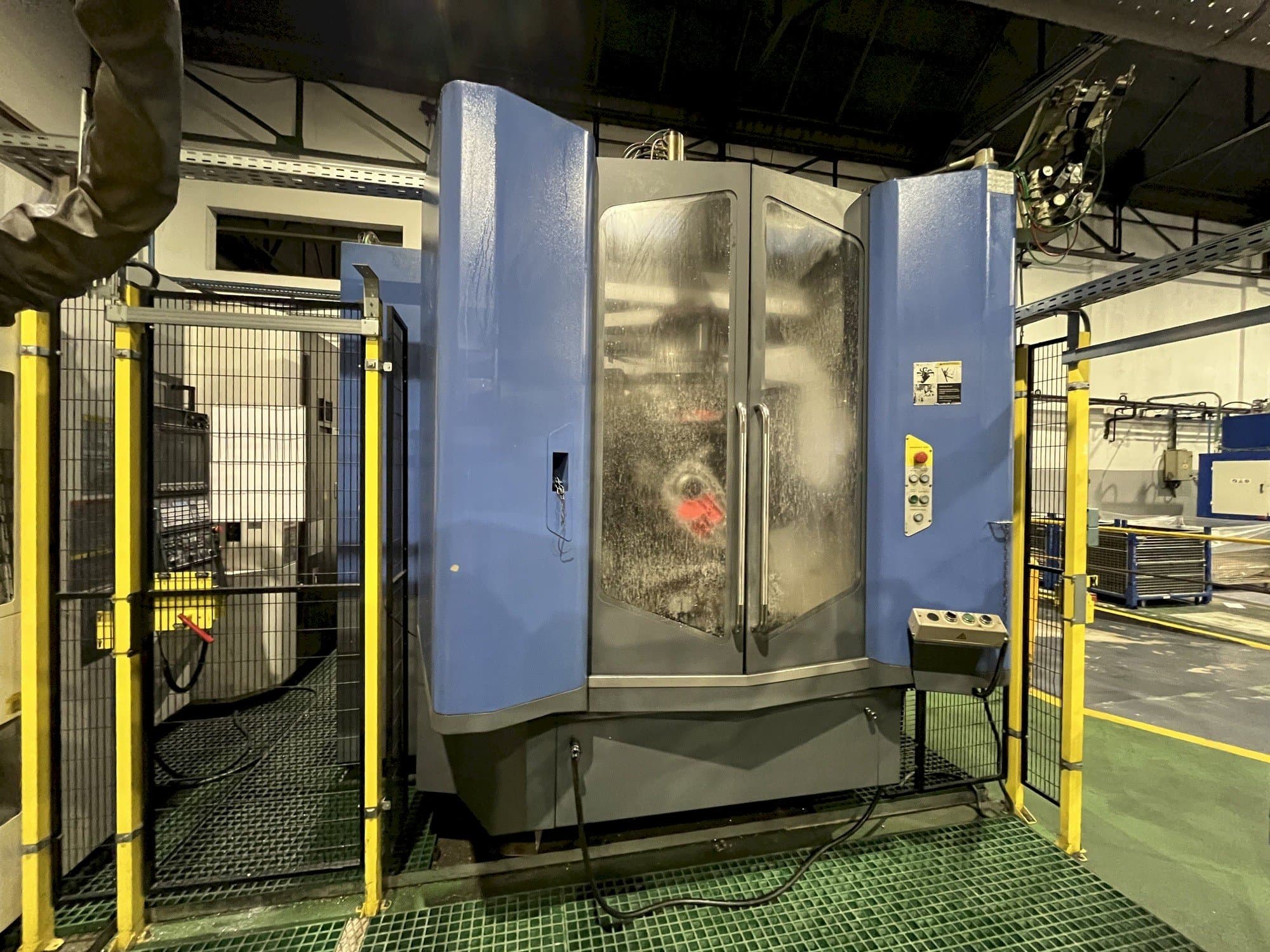 A Tongtai HA-500II  gép elölnézete