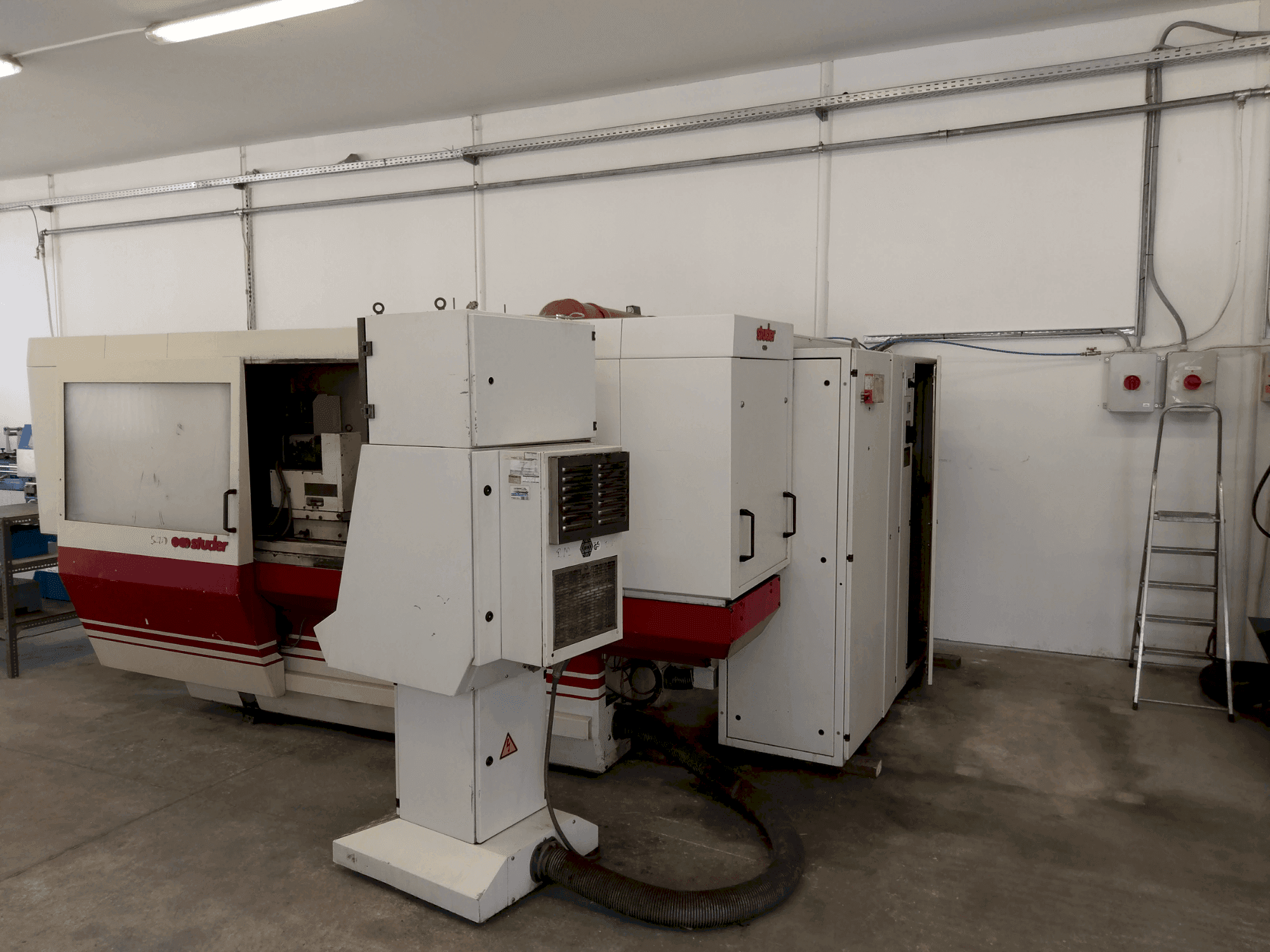 A STUDER  S40  gép elölnézete