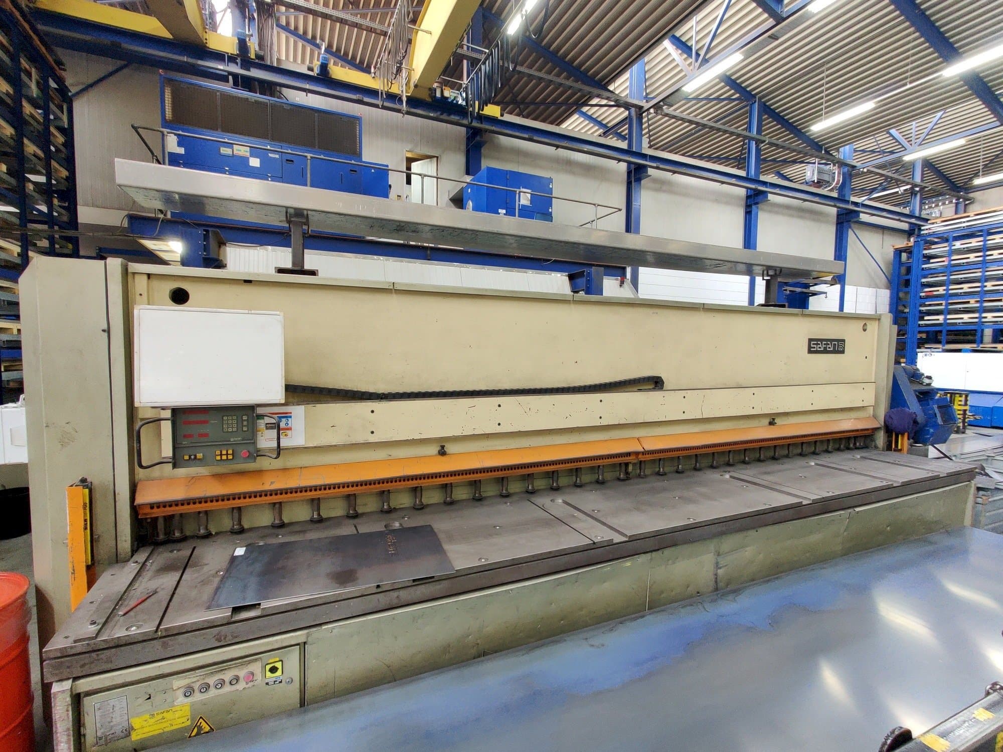 A Safan HVR610-10  gép elölnézete