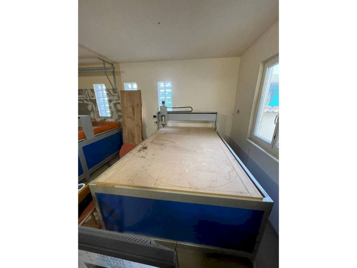 A ALTMAN T2  gép elölnézete