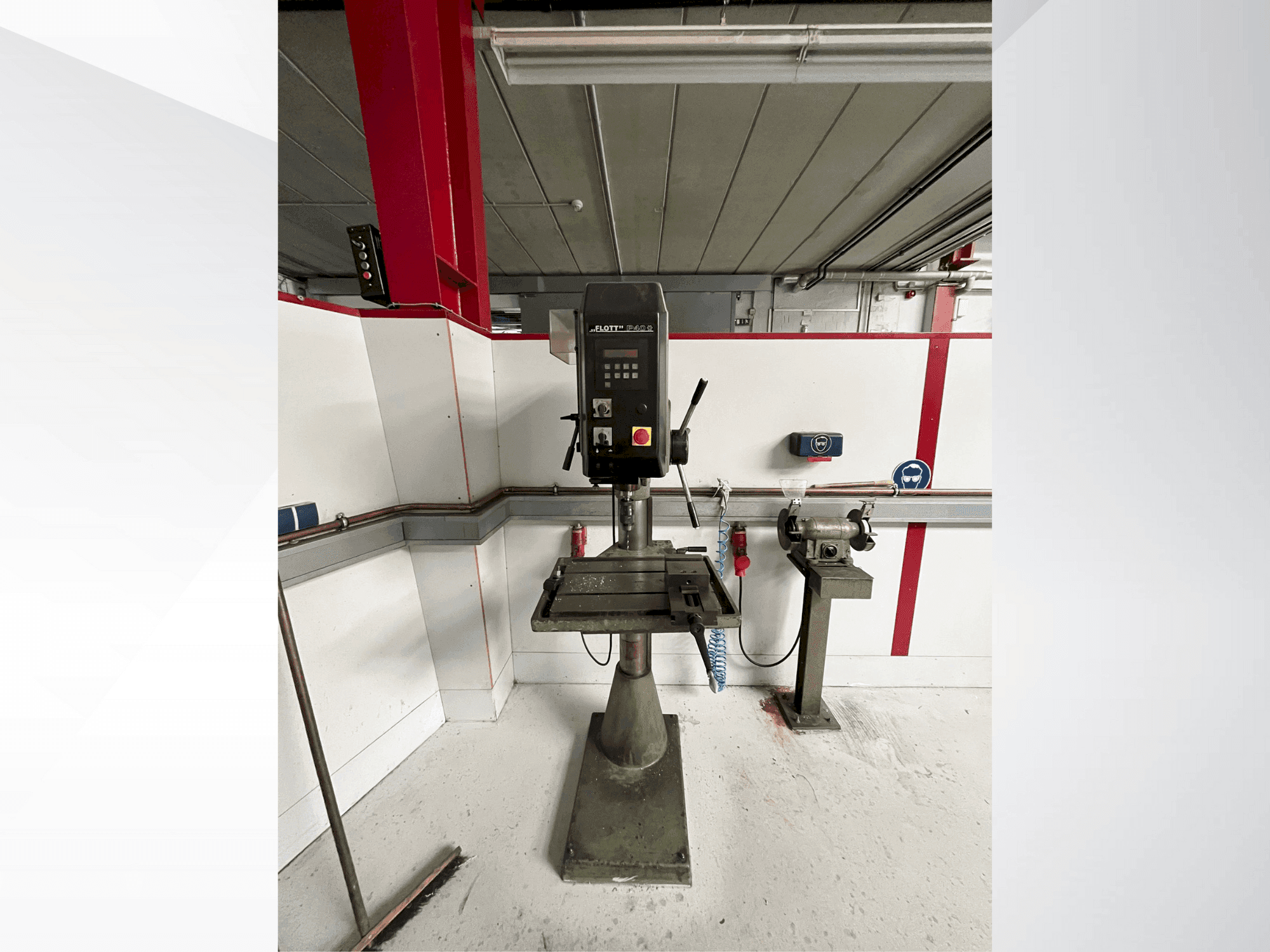 A Hahn+Kolb Flott P40  gép elölnézete