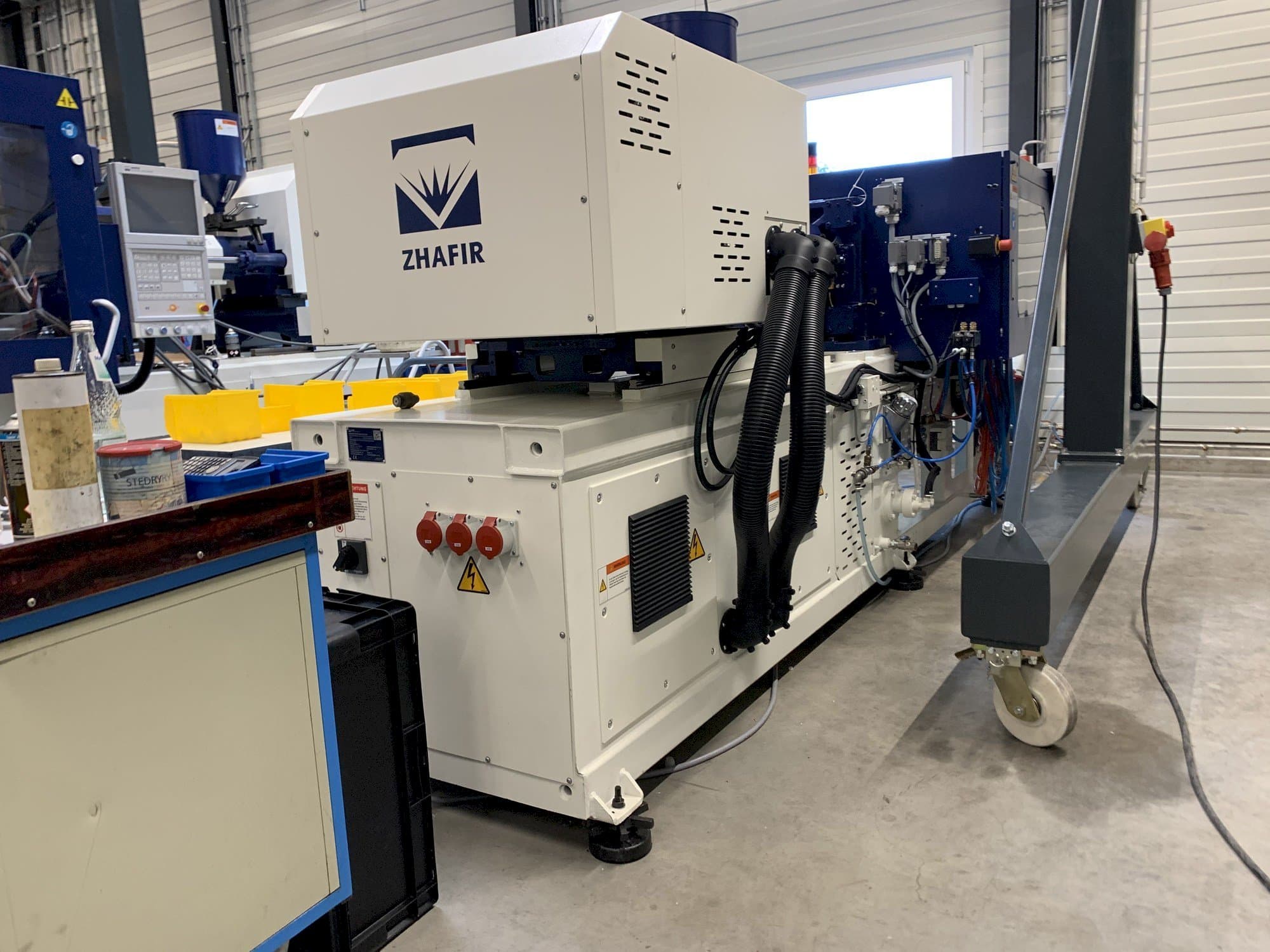 A ZHAFIR ZERES 600 Haitian  gép oldalnézete