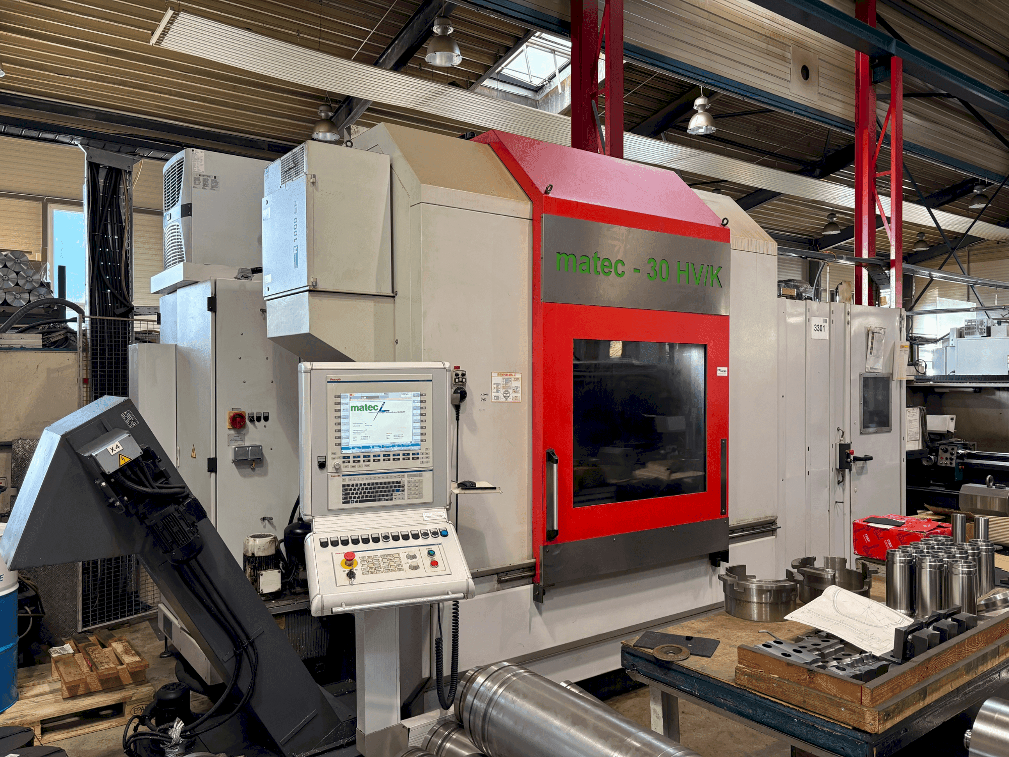 A Matec MATEC 30 HV/K  gép elölnézete