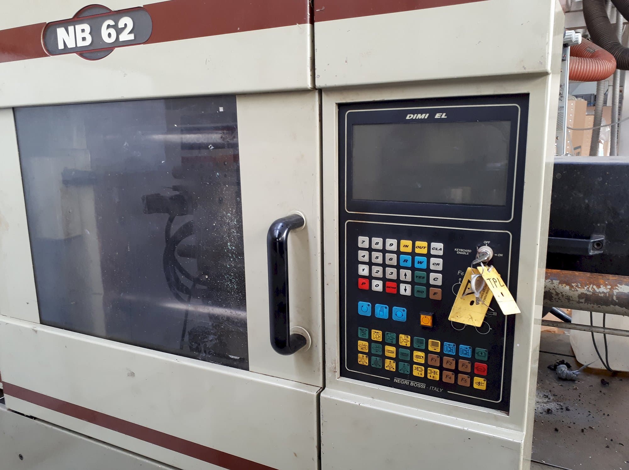 A Negri Bossi NB 62 gép jobb nézete