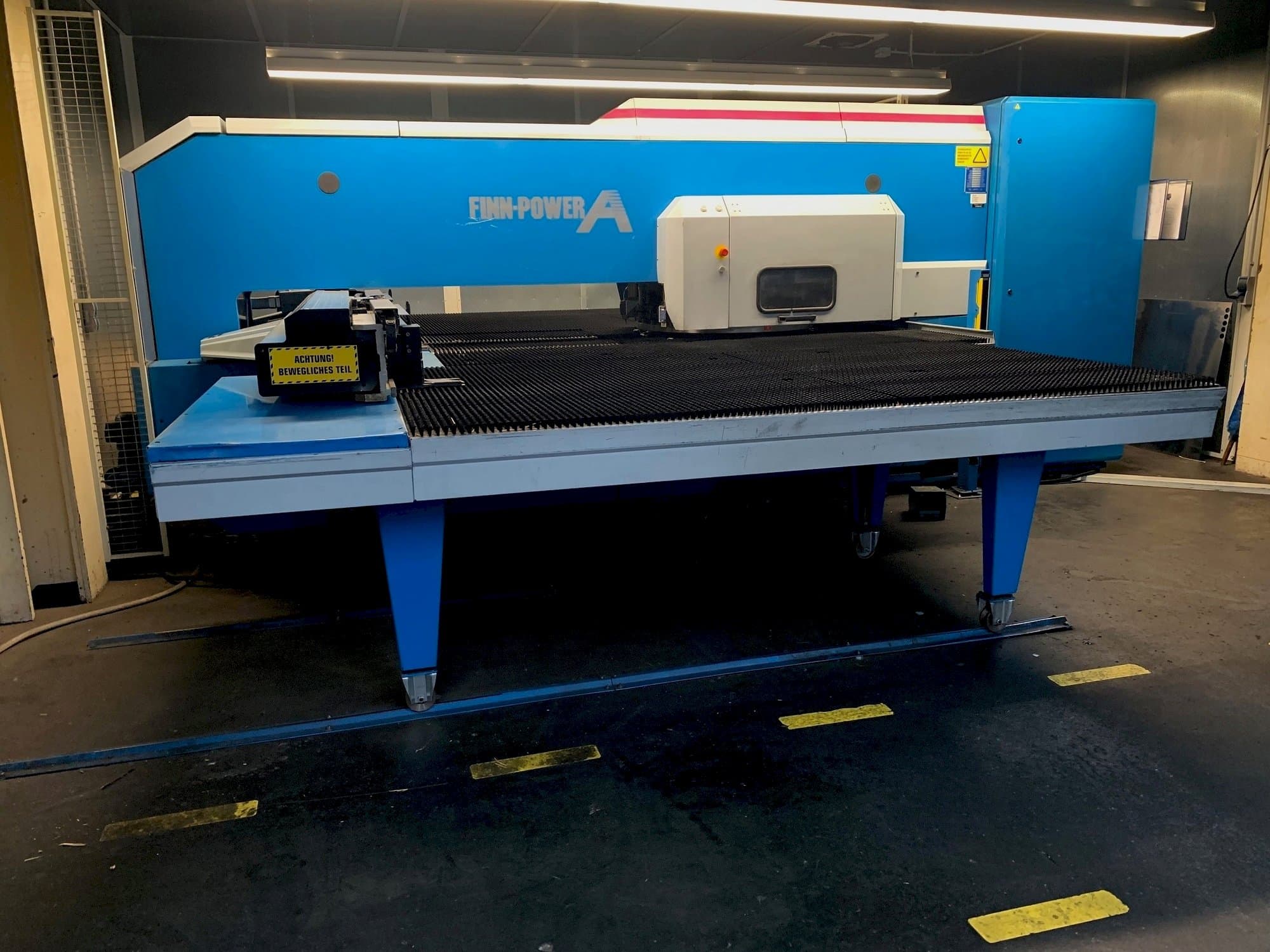 A Finn-Power A5 SV  gép elölnézete