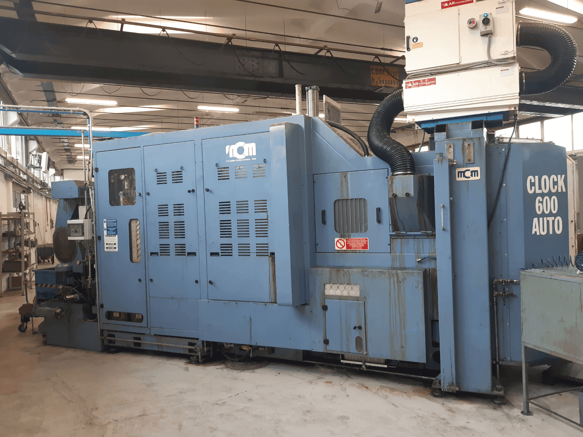 A MCM Clock 600 Auto  gép elölnézete