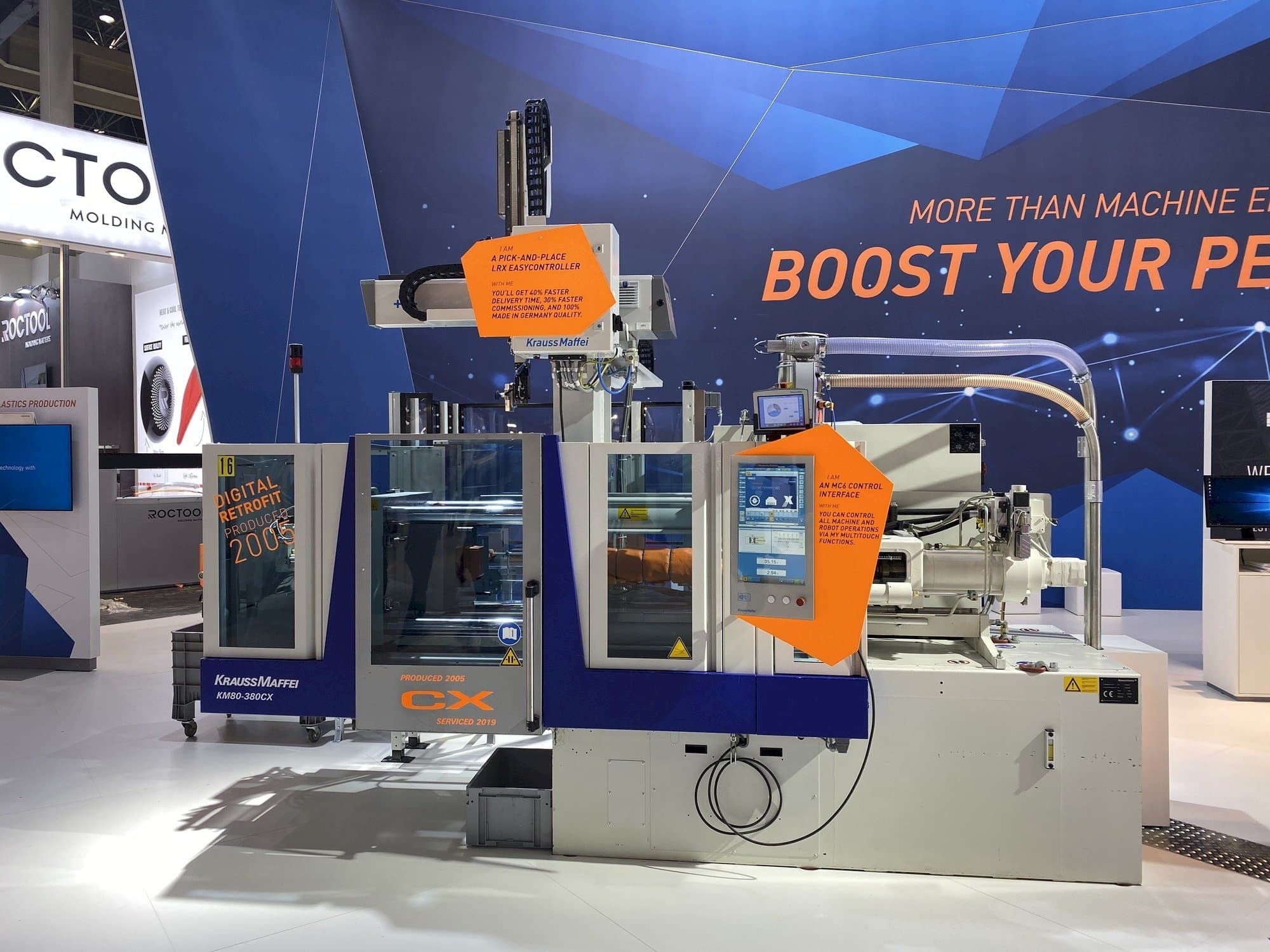 A Krauss Maffei 80-380 CX + LRX easyControl 100  gép elölnézete