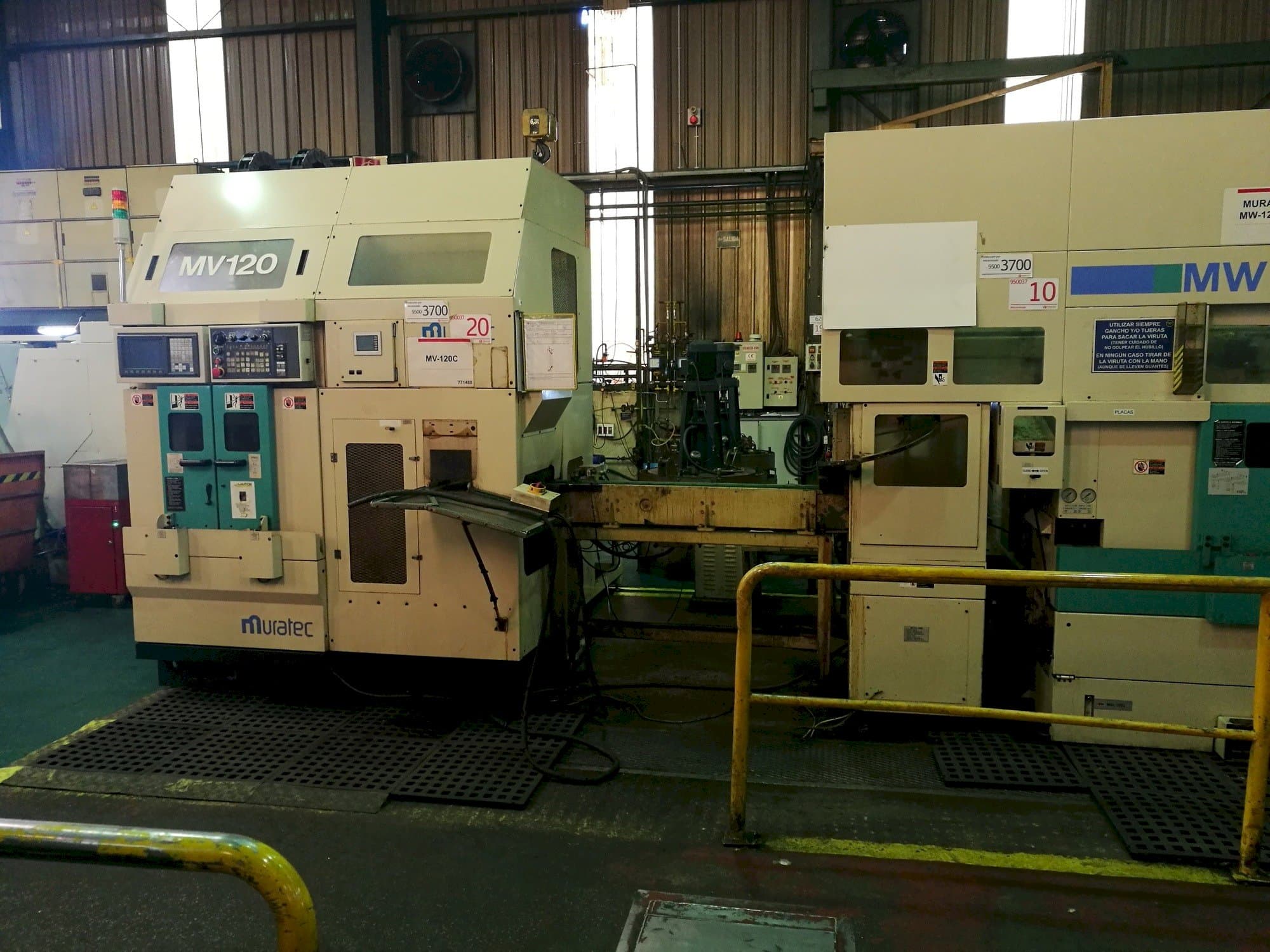 A Muratec MV120  gép elölnézete