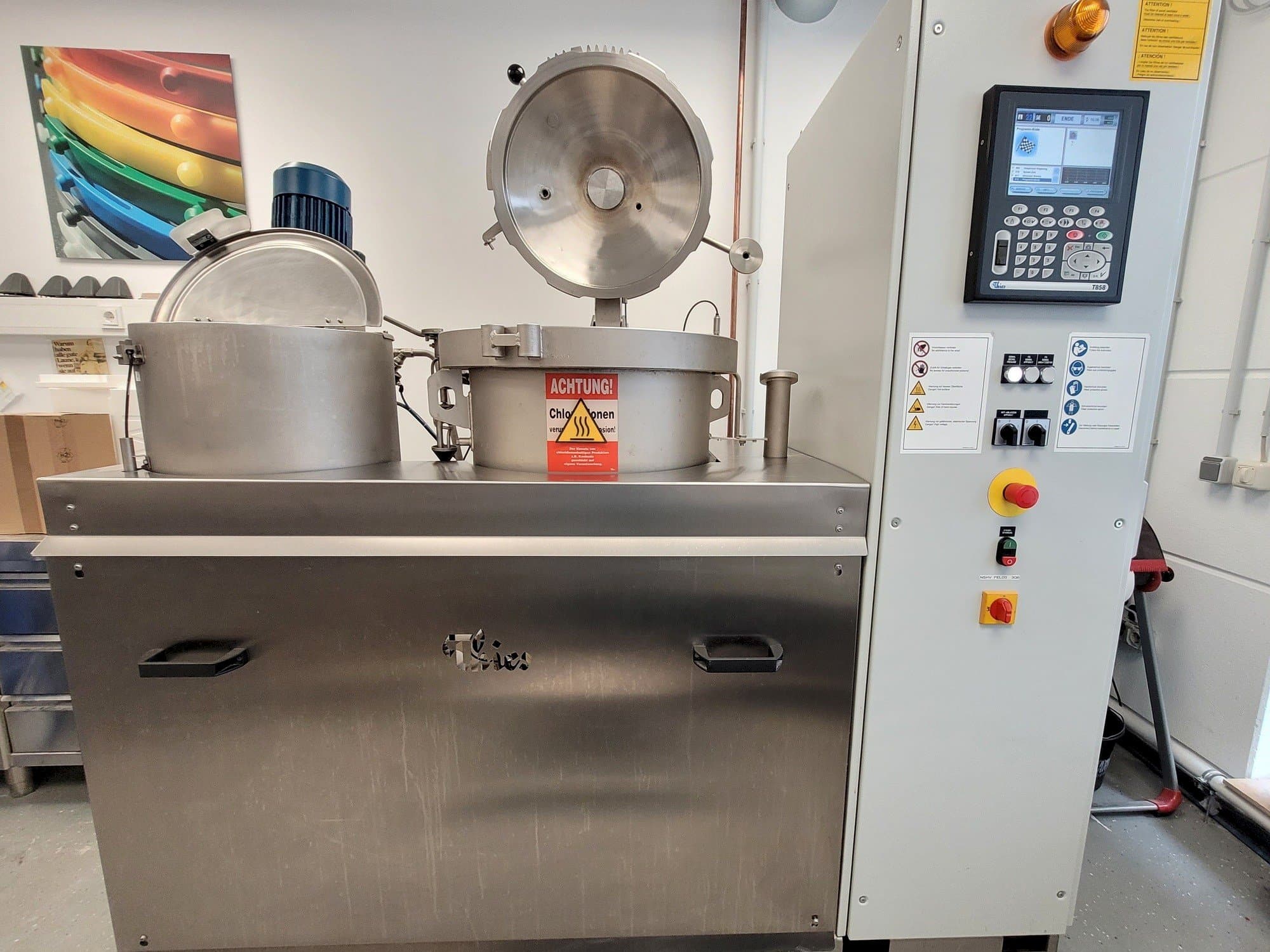 A Thies eCOLOR Type 1/550/1  gép elölnézete