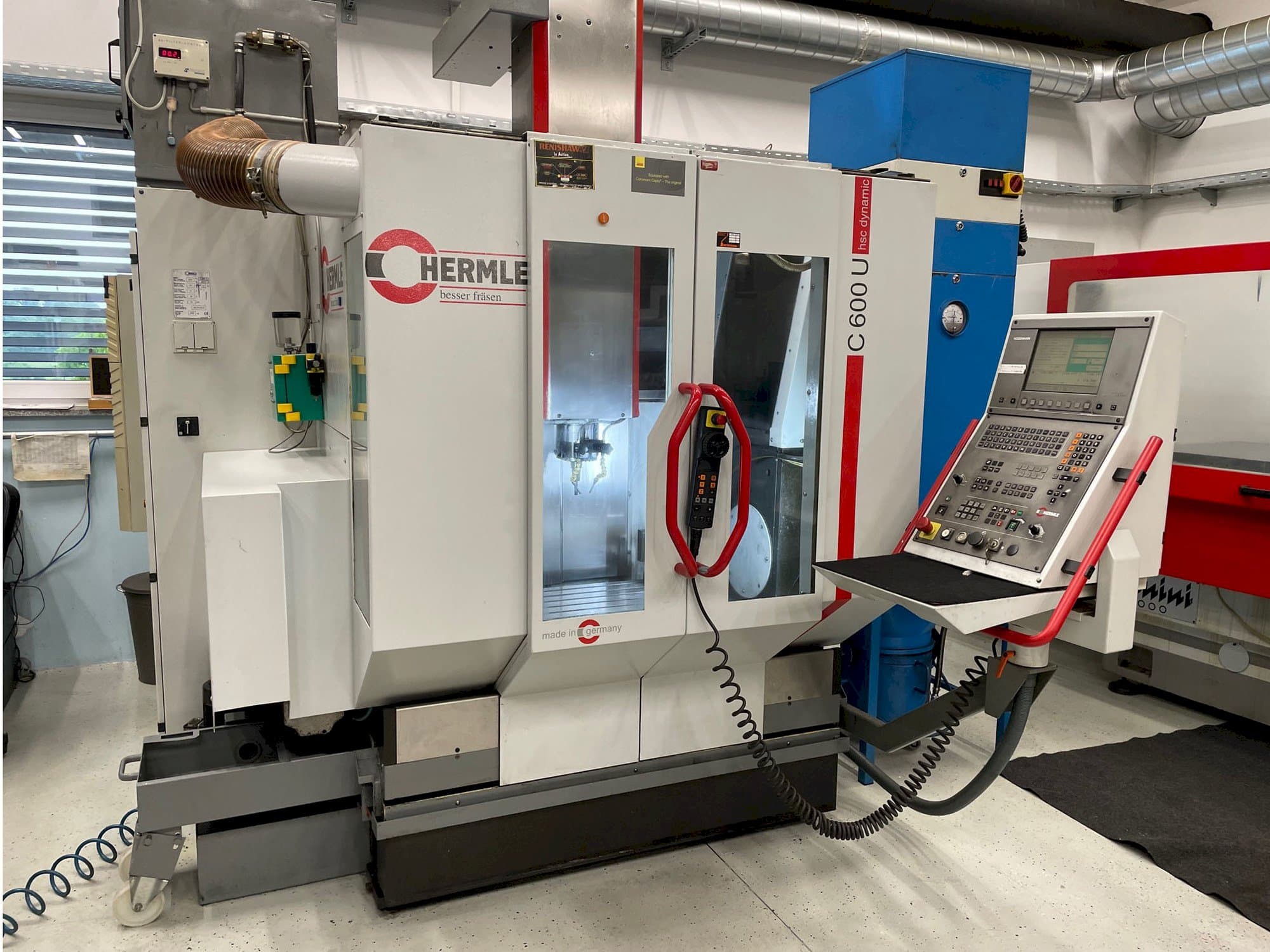 A HERMLE C600U  gép elölnézete