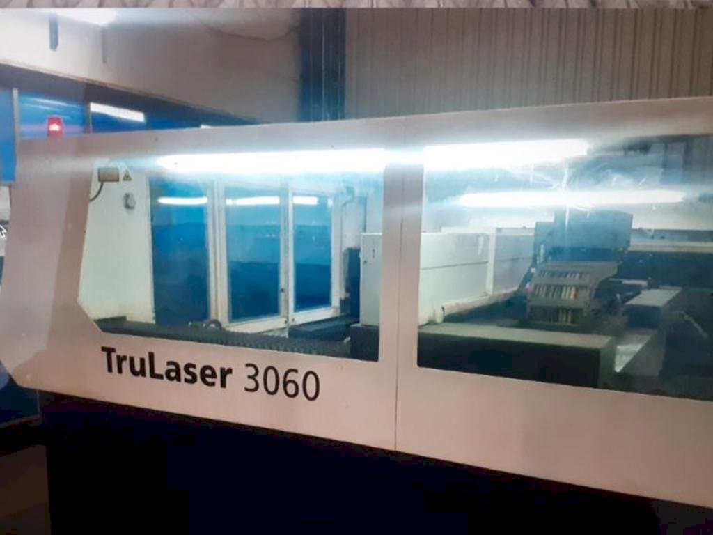 A Trumpf Trulaser 3060  gép elölnézete