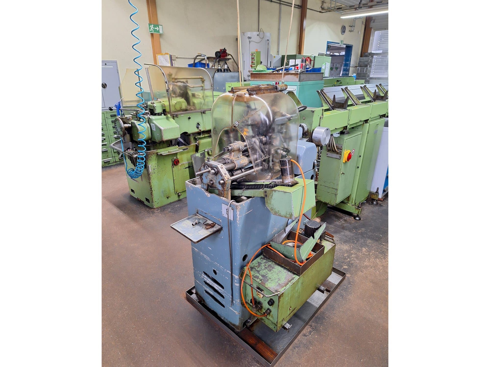 A TRAUB A25  gép oldalnézete