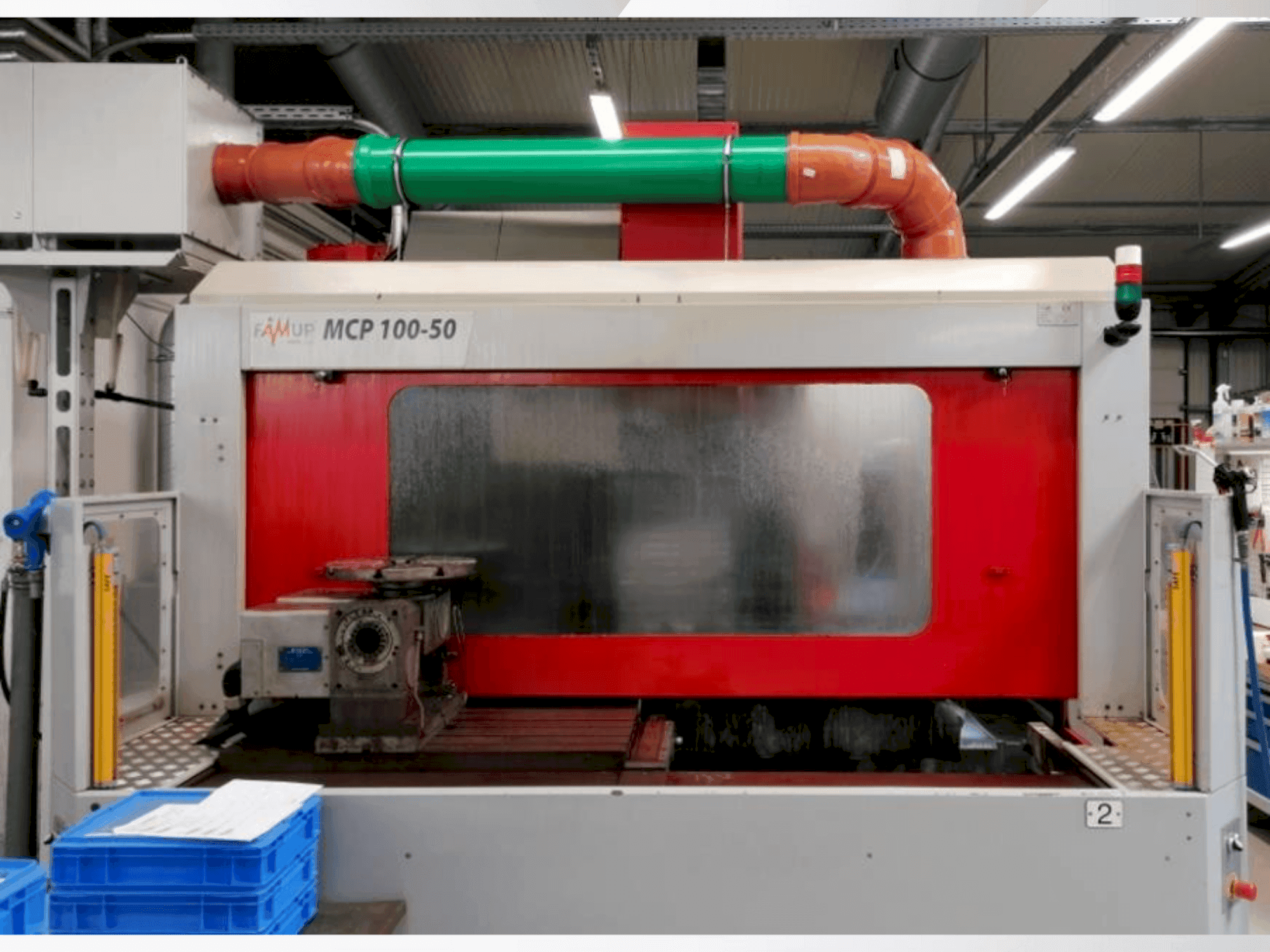 A EMCO FamUp MCP 100-50  gép elölnézete