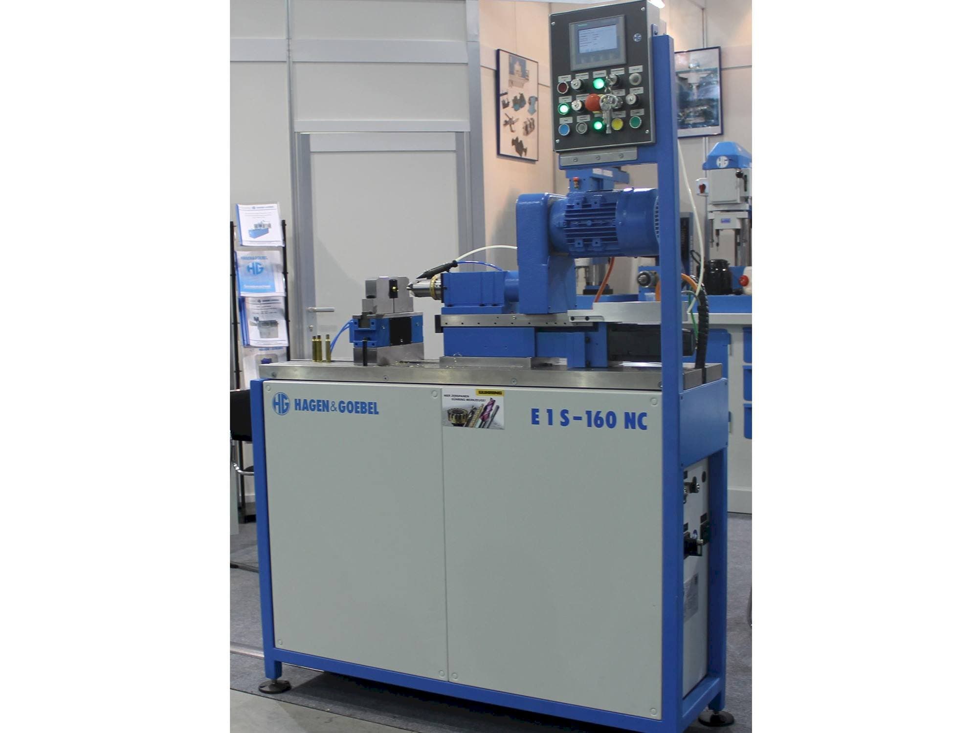 A HAGEN&GOEBEL E 1 S – 160 NC  gép elölnézete