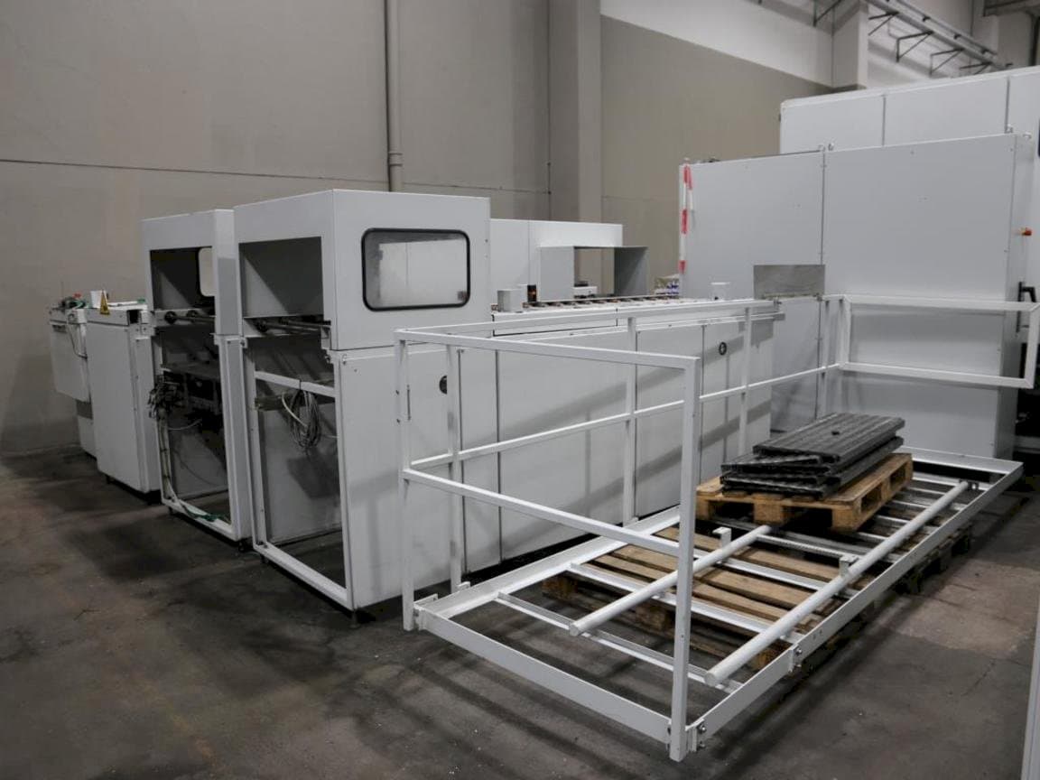 A REINIGUNGS / WASCHANLAGE RUT 067-048-030-04  gép elölnézete