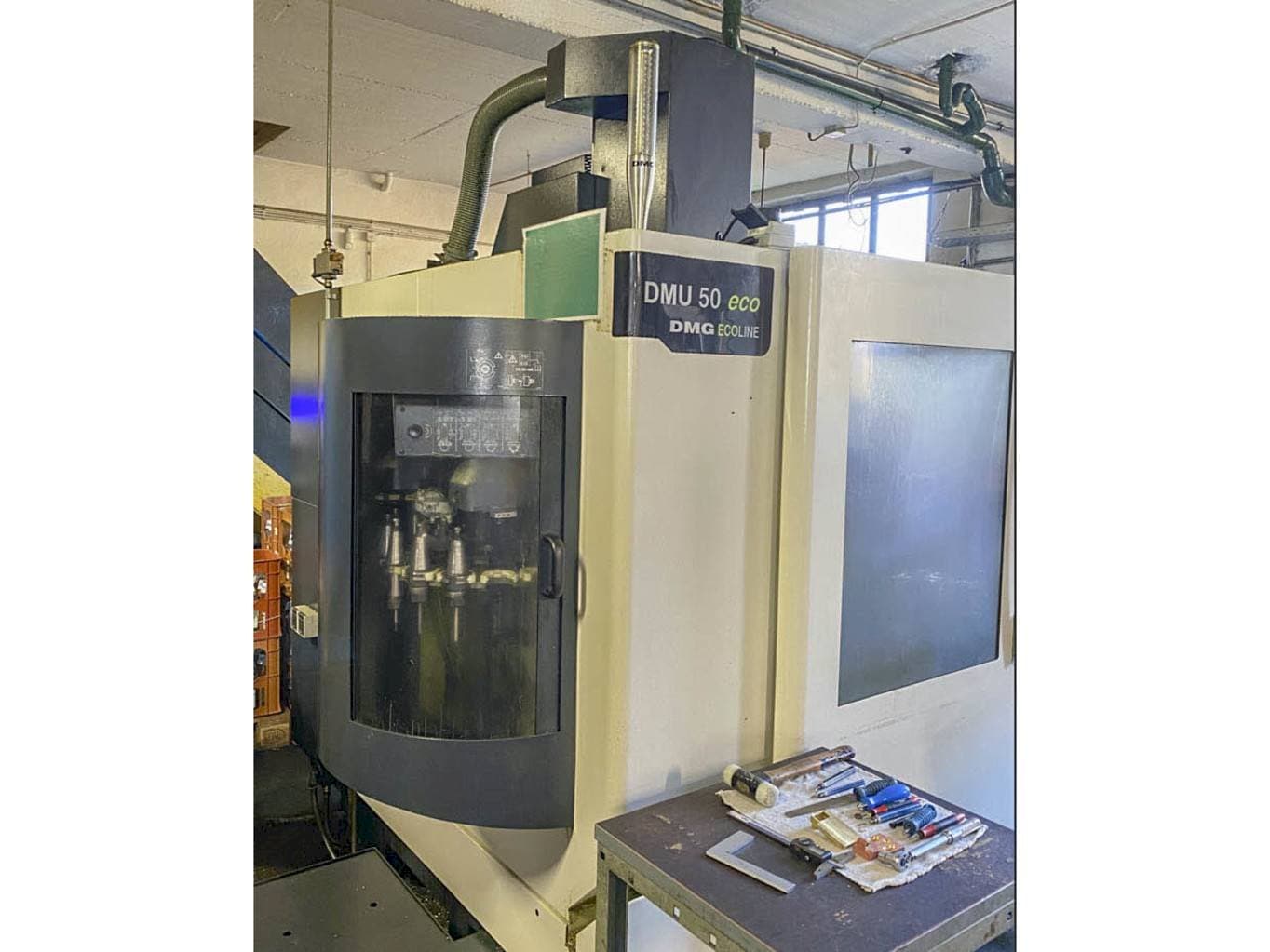 A DMG MORI DMU 50 eco  gép elölnézete