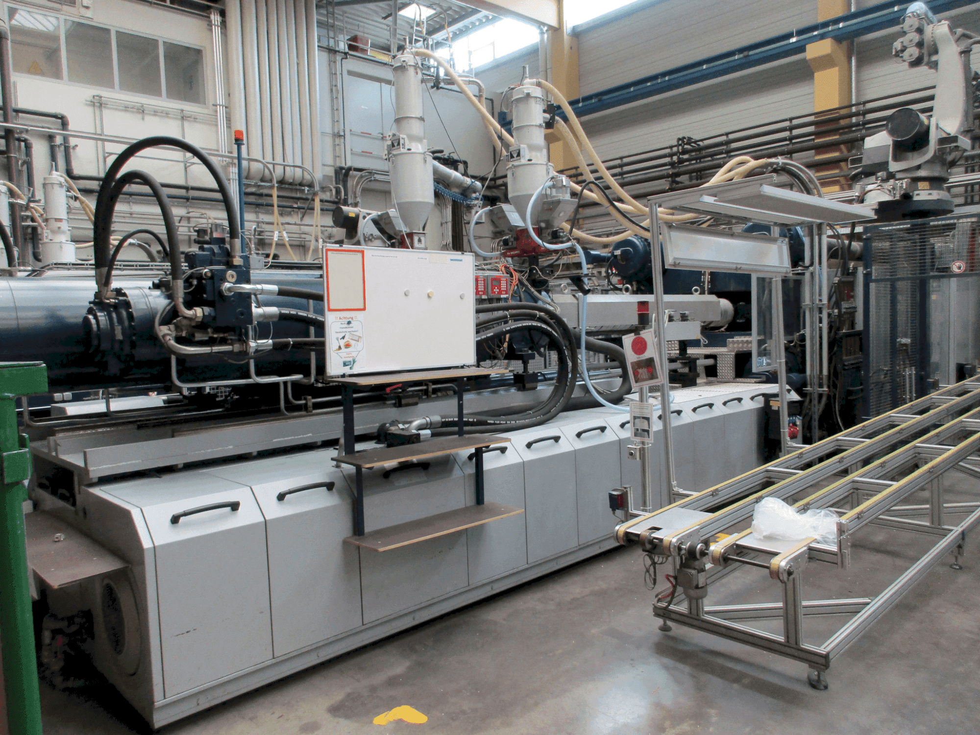 A Engel DUO 18000H/10000H/1300 Combi  gép elölnézete