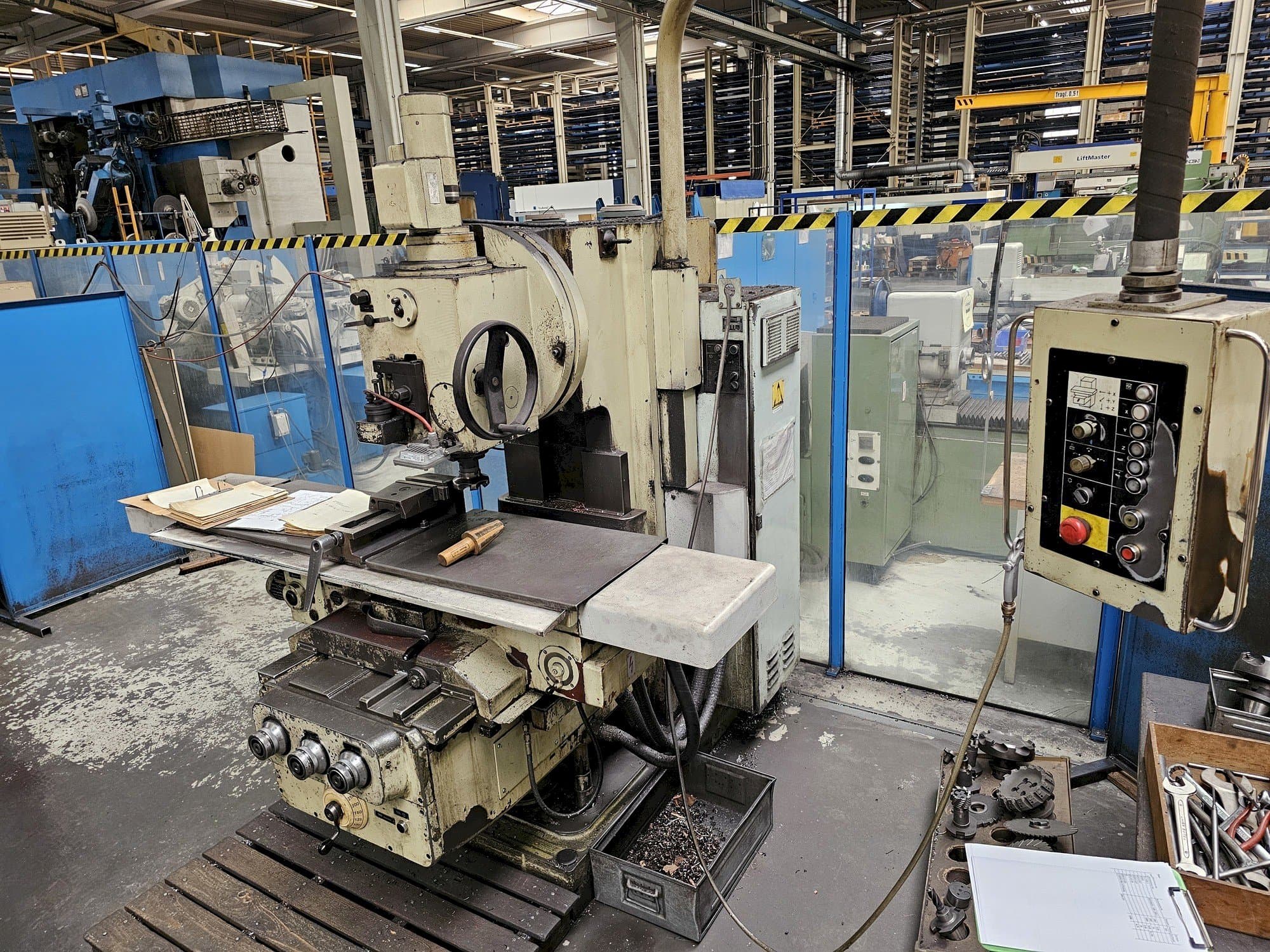 A VEB FSS 400/E  gép elölnézete