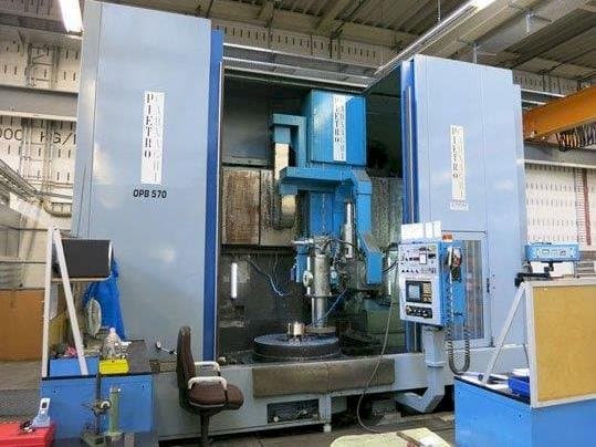 A PIETRO CARNAGHI  ATF 8 SH  gép elölnézete