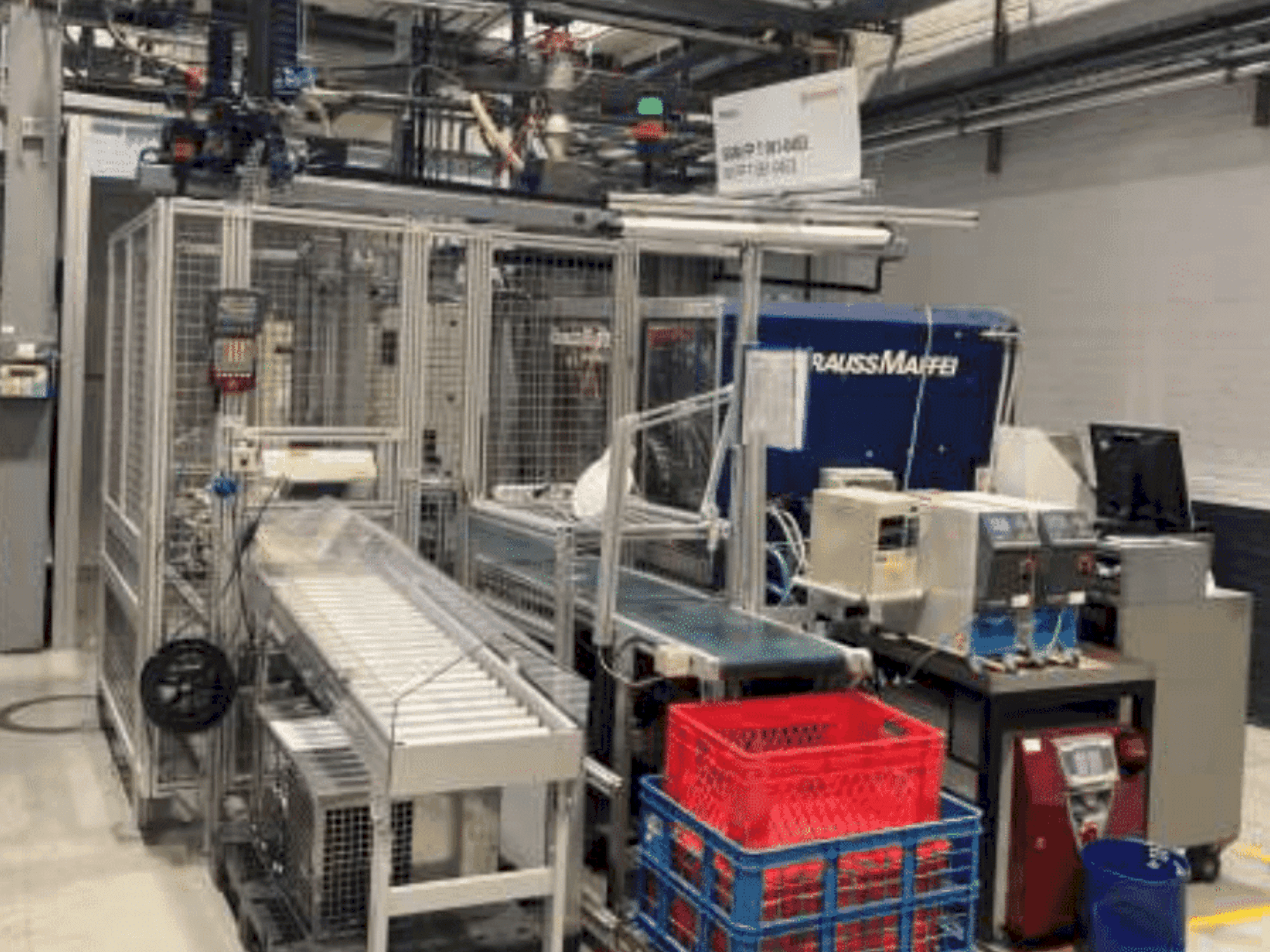 A Krauss Maffei KM 125-390 C2  gép elölnézete