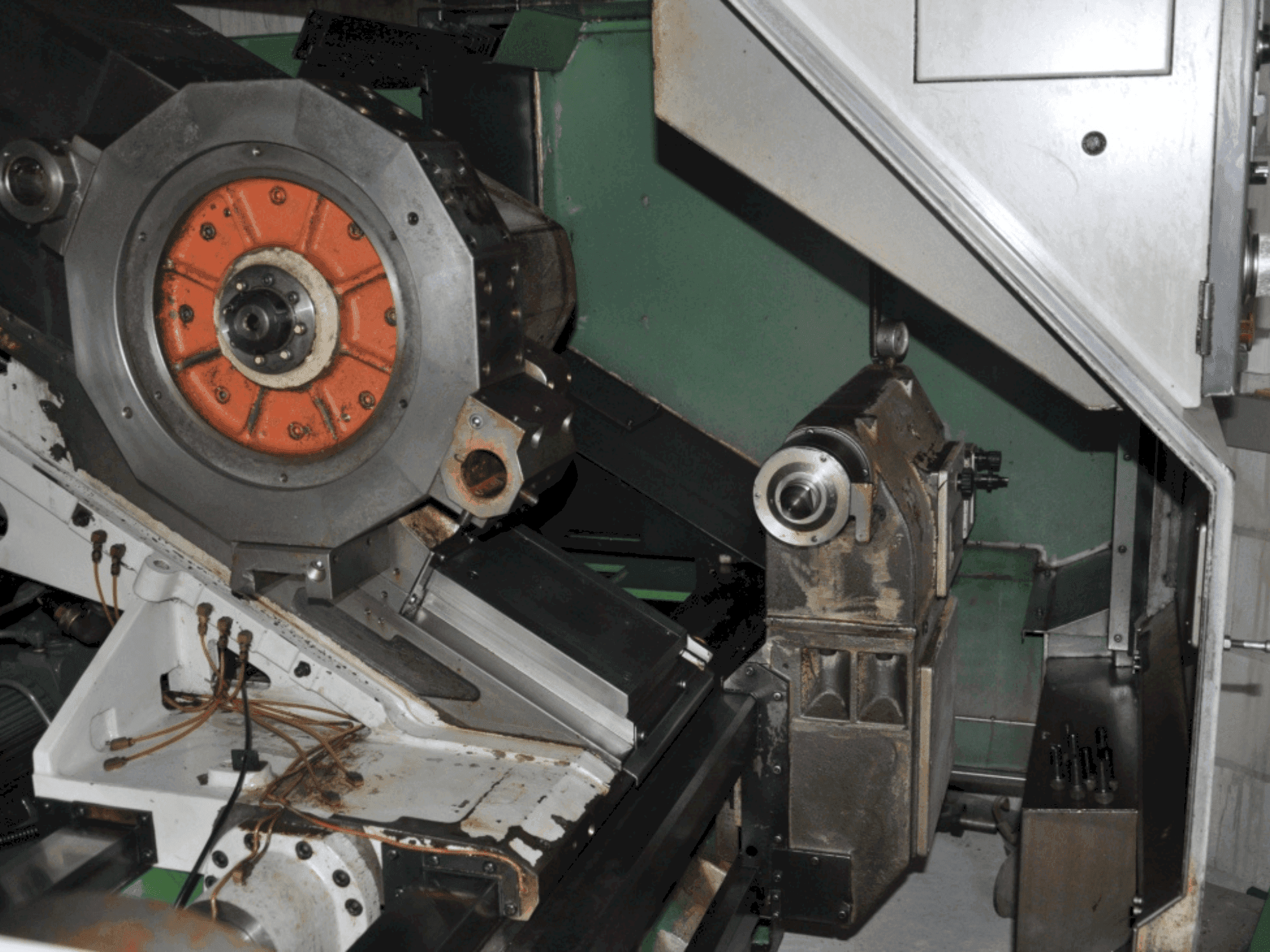 A Mazak QT 35 N x 1000  gép elölnézete