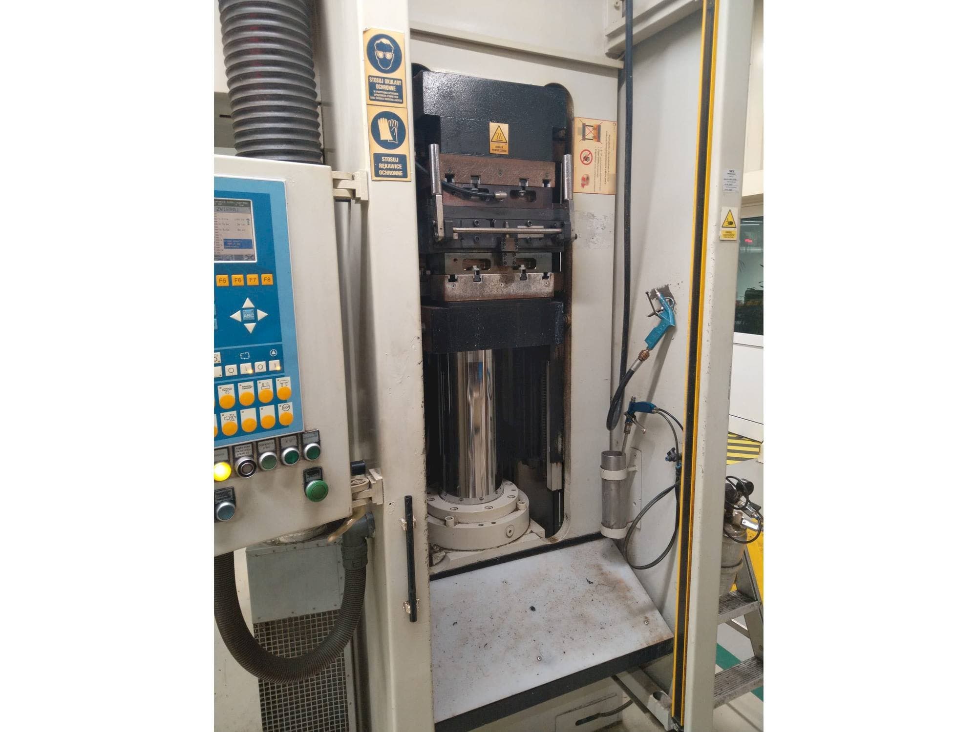 A LWB STEINL VRE 1100/1000  gép oldalnézete