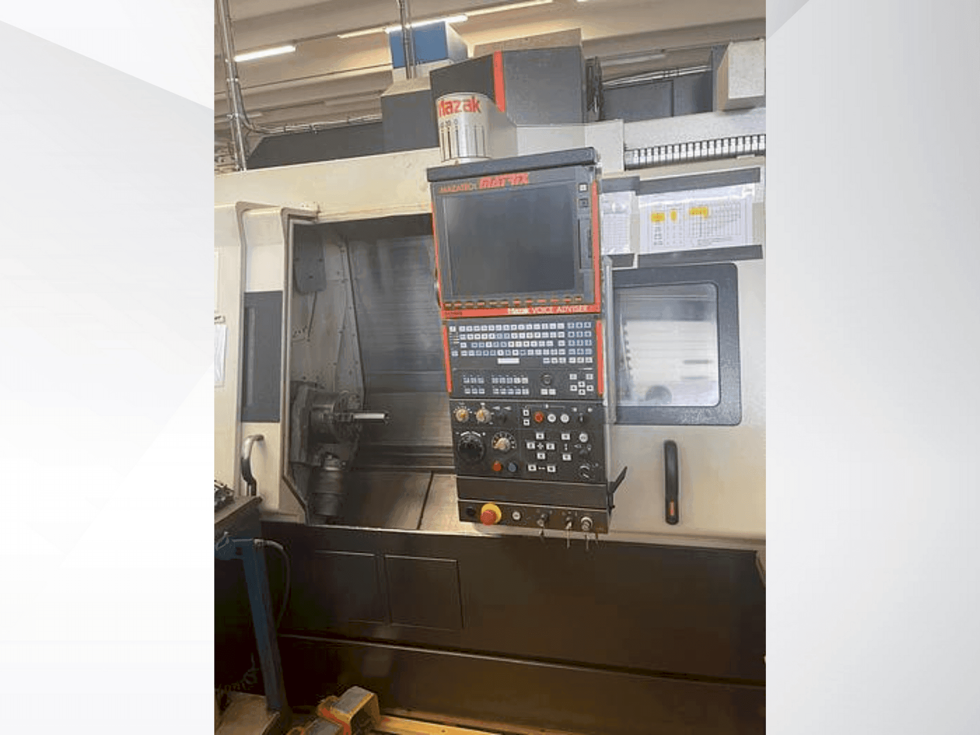 A Mazak INTEGREX 200 IV S  gép elölnézete
