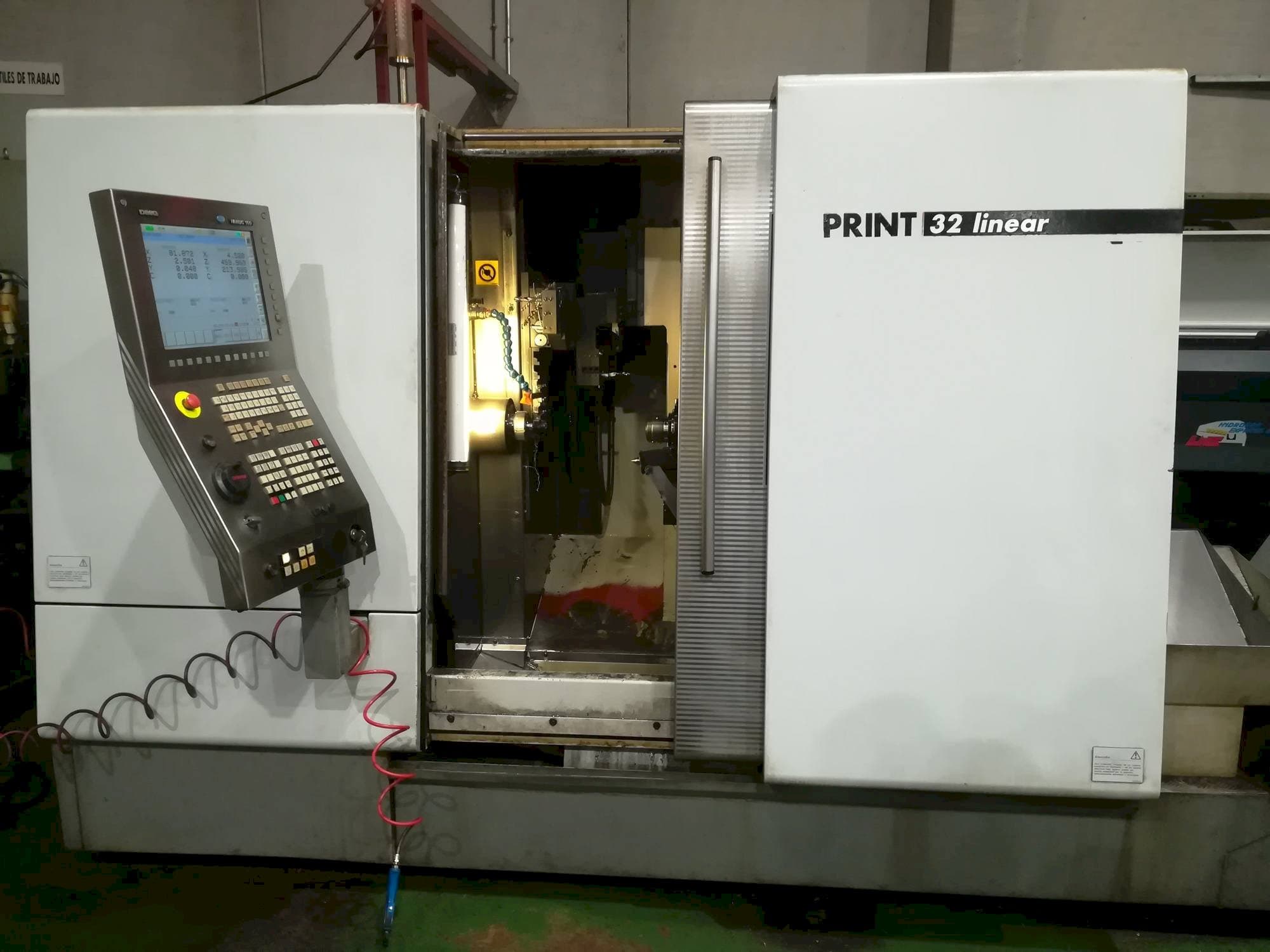 A Gildemeister Sprint 32 linear  gép elölnézete