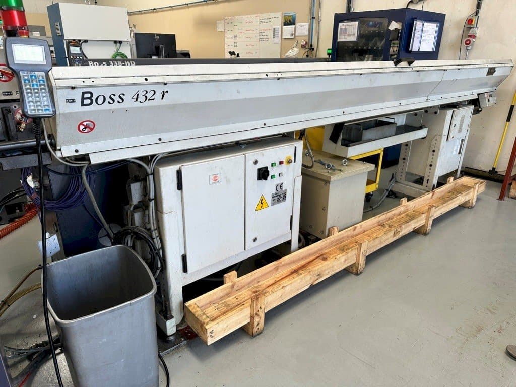 A Citizen M-32  gép bal oldali nézete