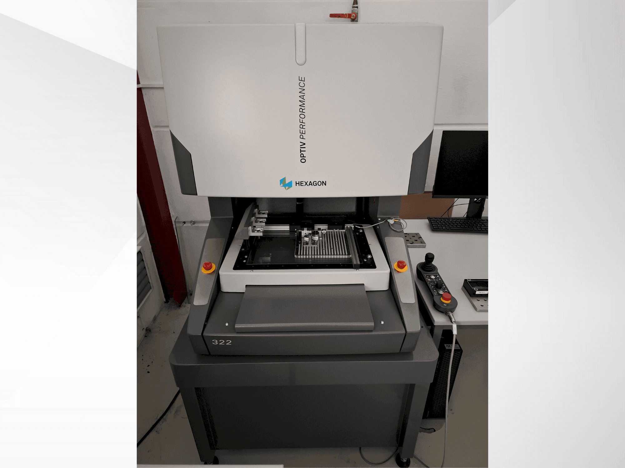 A Hexagon Optiv Performance 322  gép elölnézete