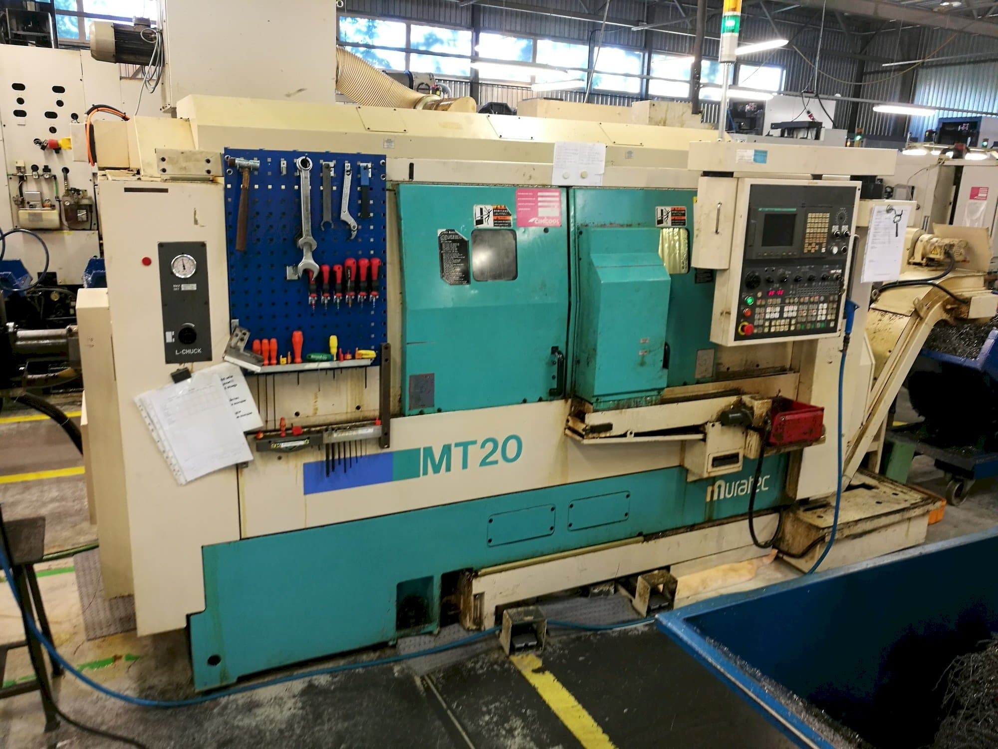 A Muratec MT20  gép elölnézete