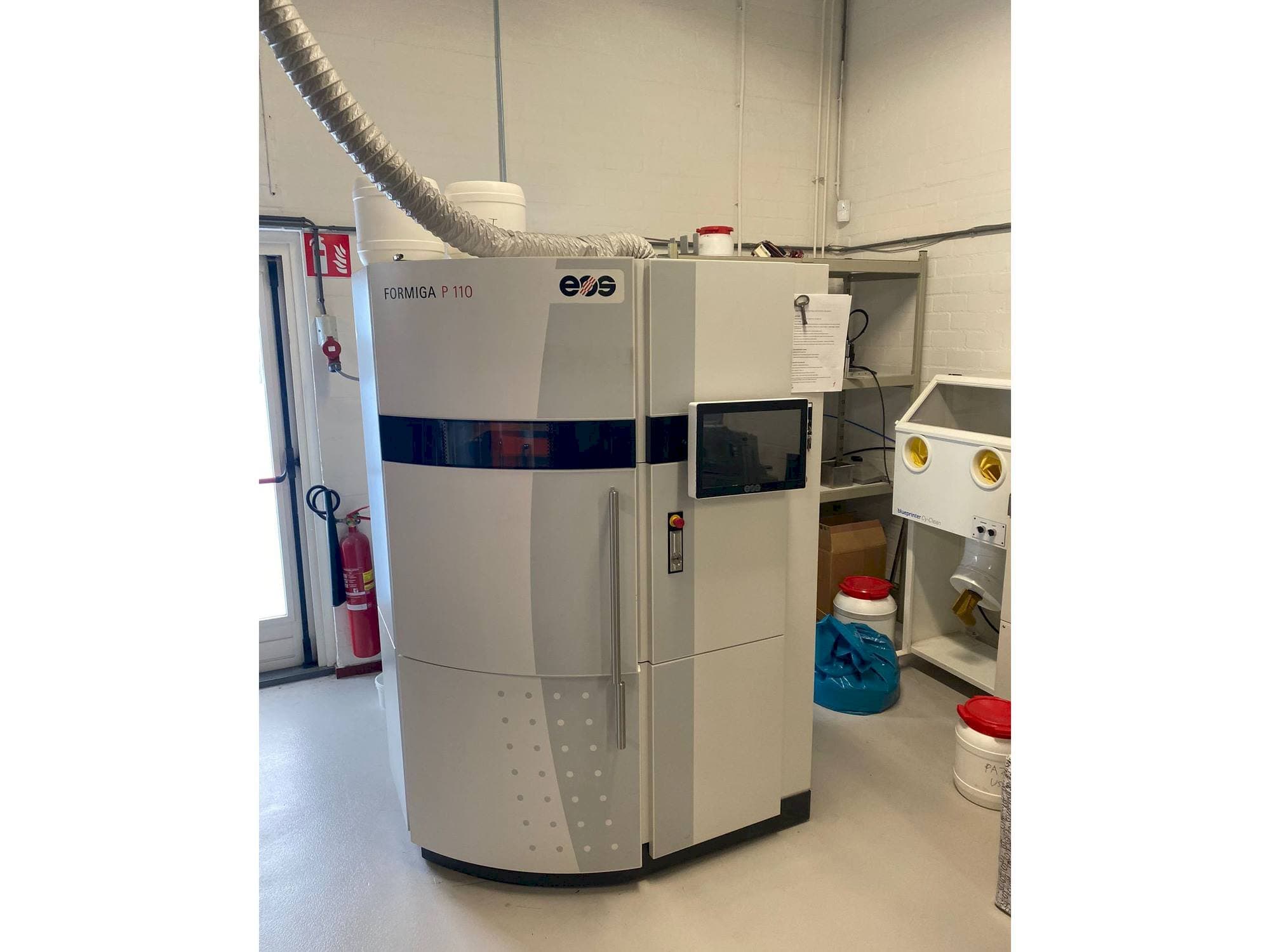 A EOS Formiga P 110  gép elölnézete