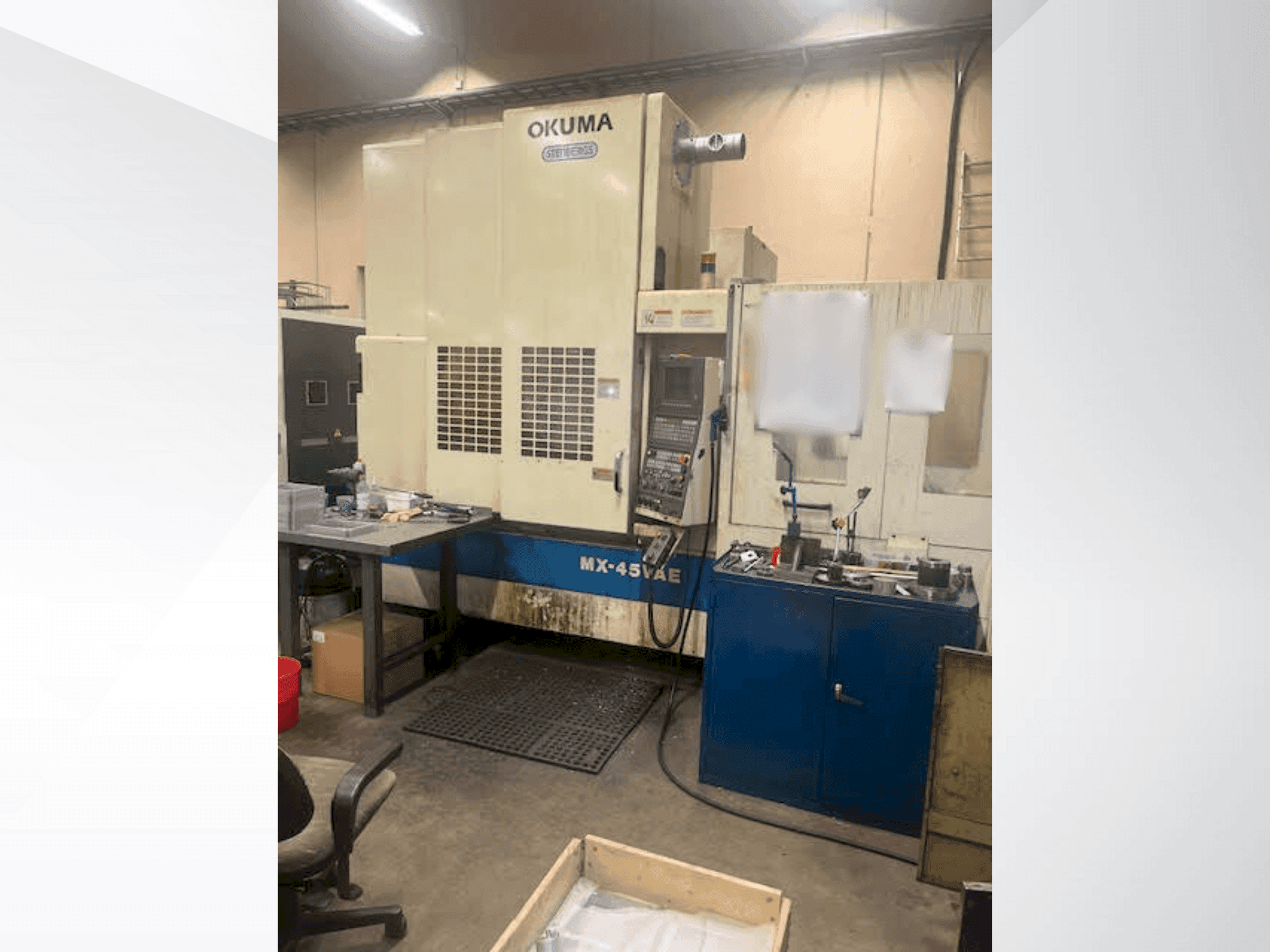 A Okuma MX-45VAE  gép elölnézete