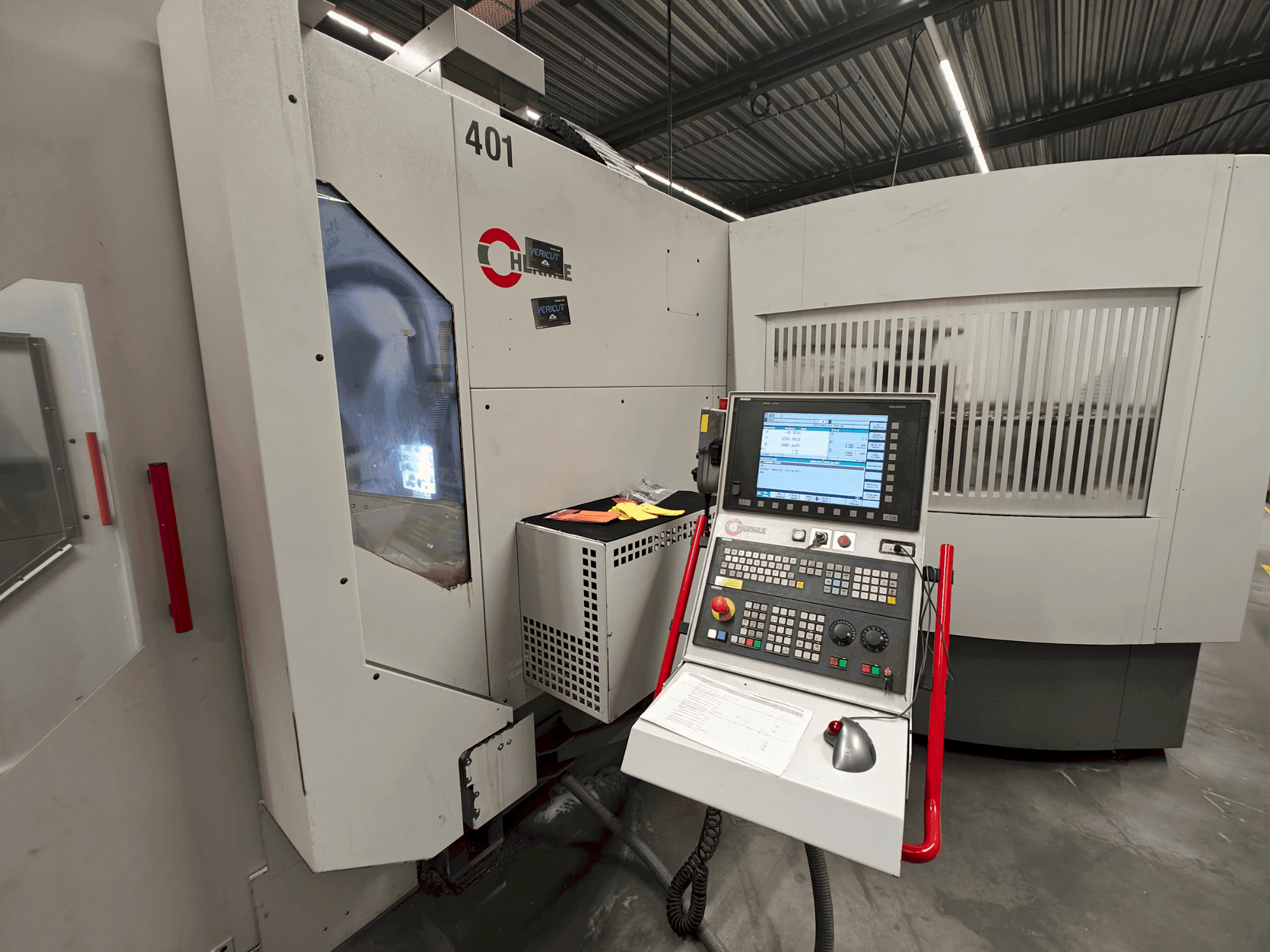 A HERMLE C 40 U  gép elölnézete