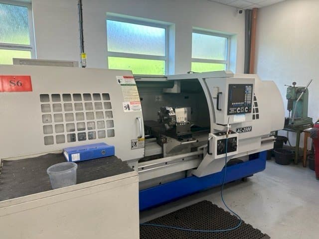 A MASCUT AC-2580  gép elölnézete