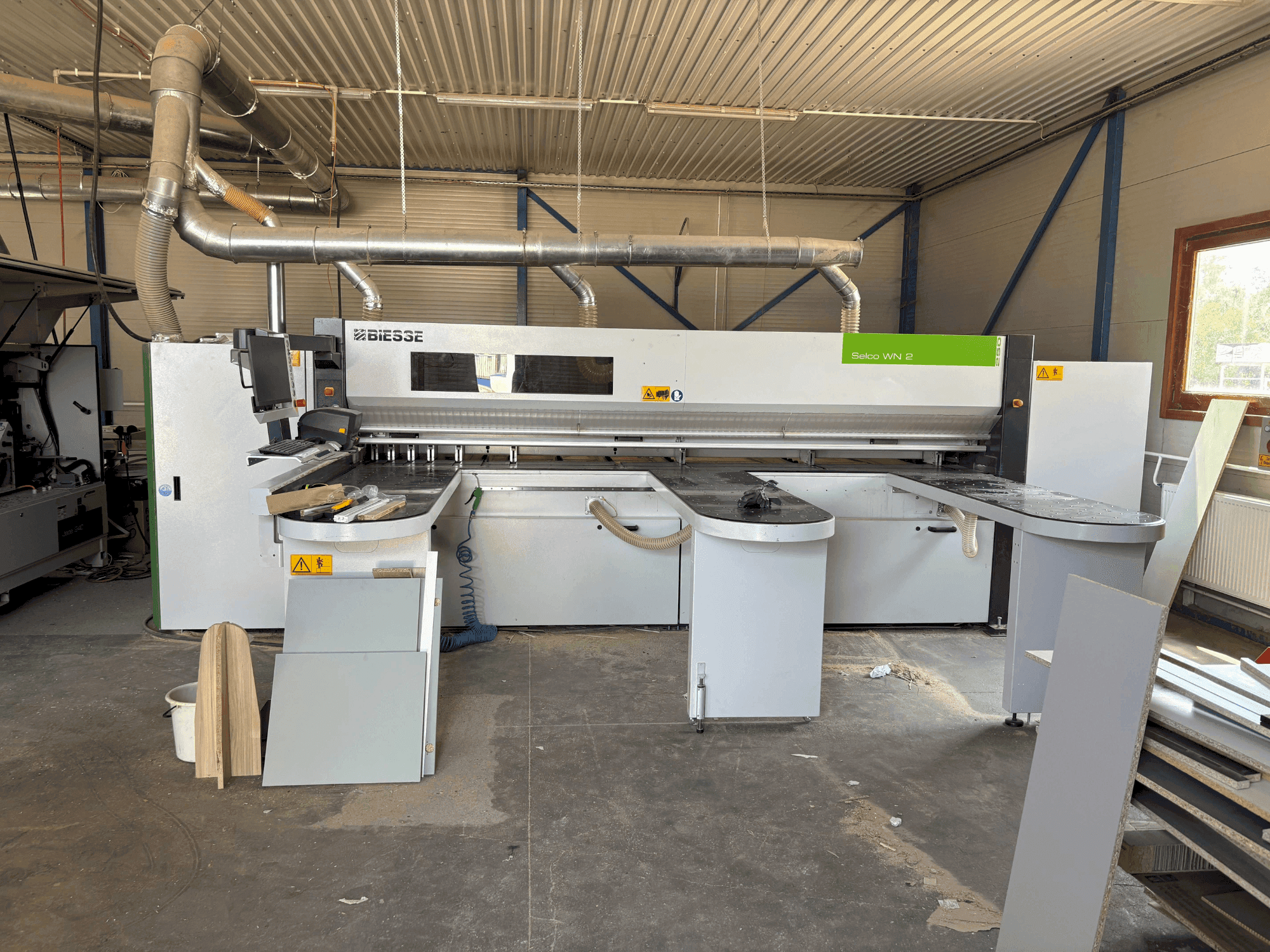 A BIESSE Selco WN 2  gép elölnézete
