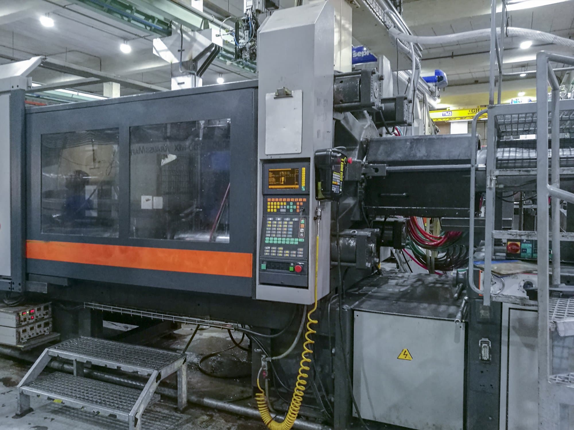 A SANDRETTO 4435-550  gép jobb nézete