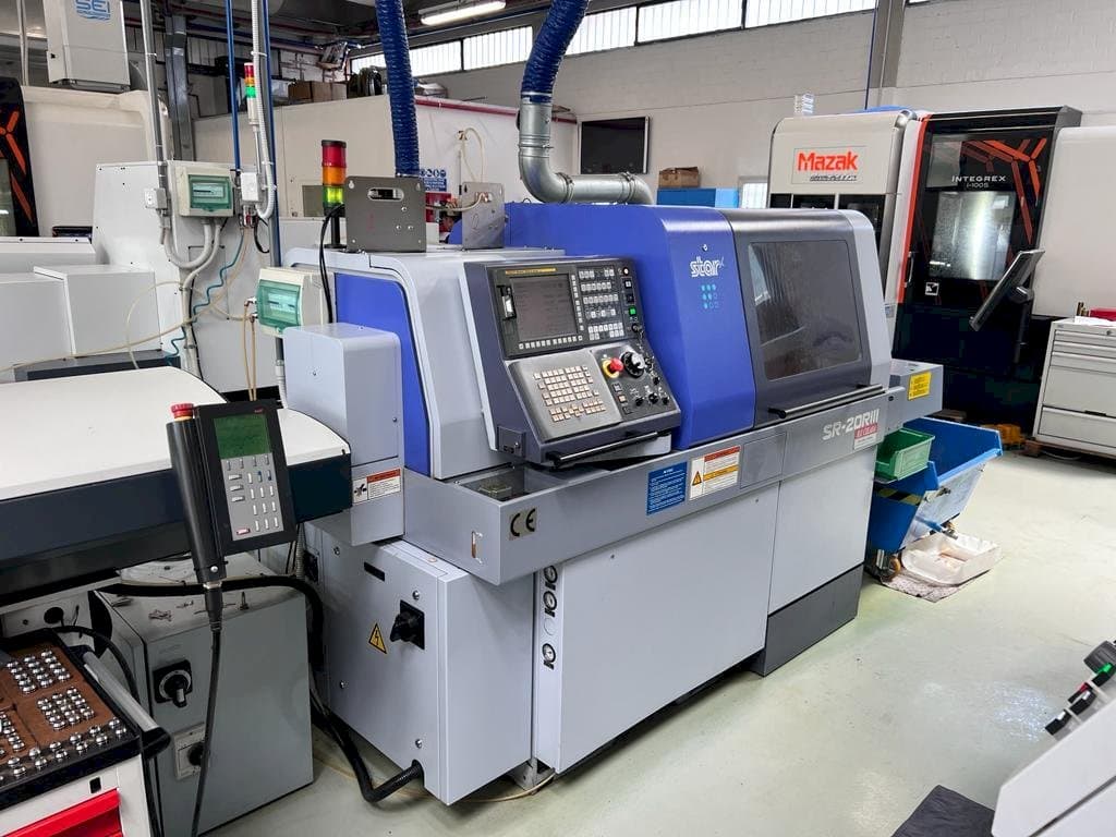 A Star SR-20RIII  gép elölnézete