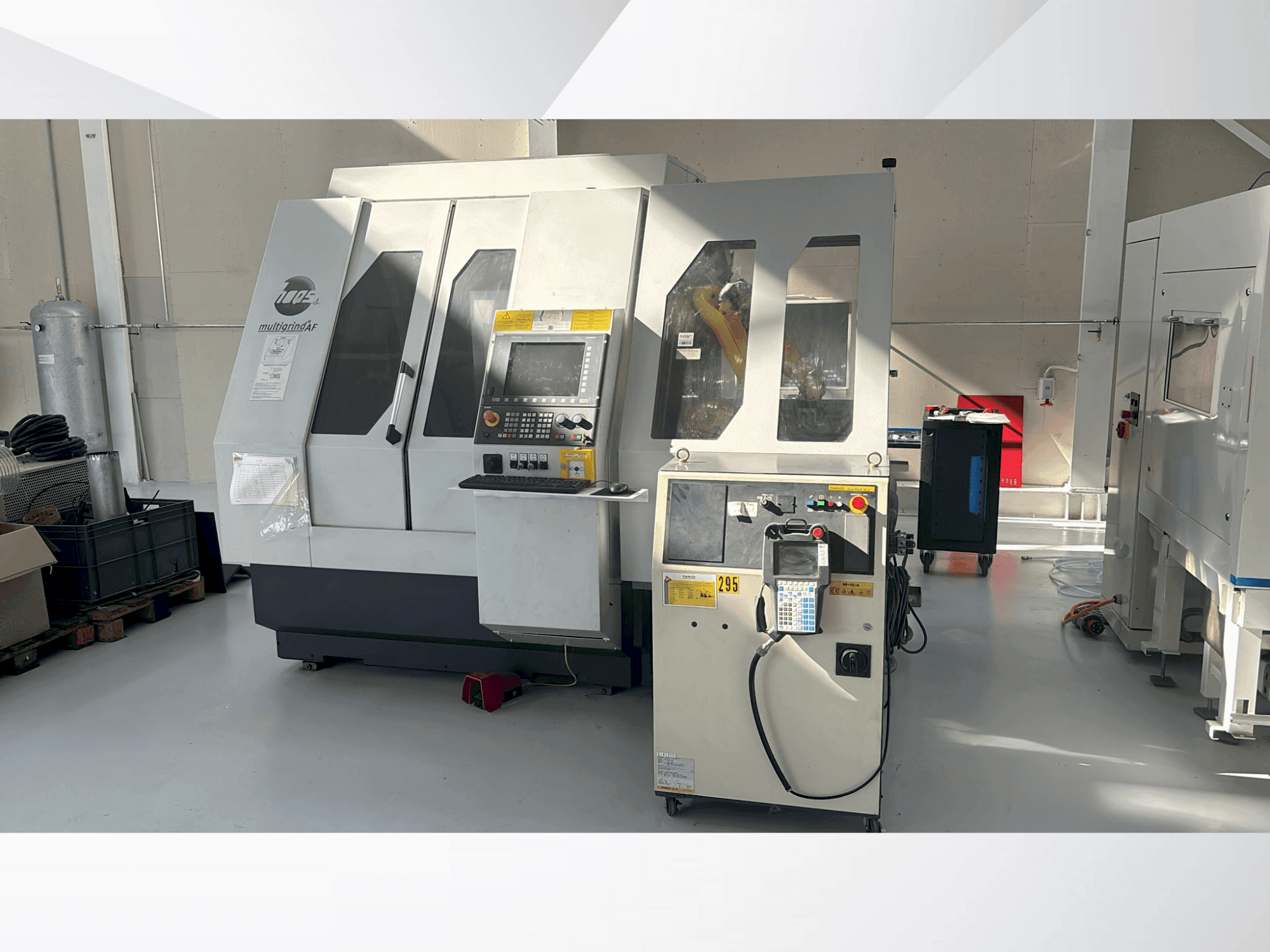 A HAAS Multigrind AF/SL  gép elölnézete