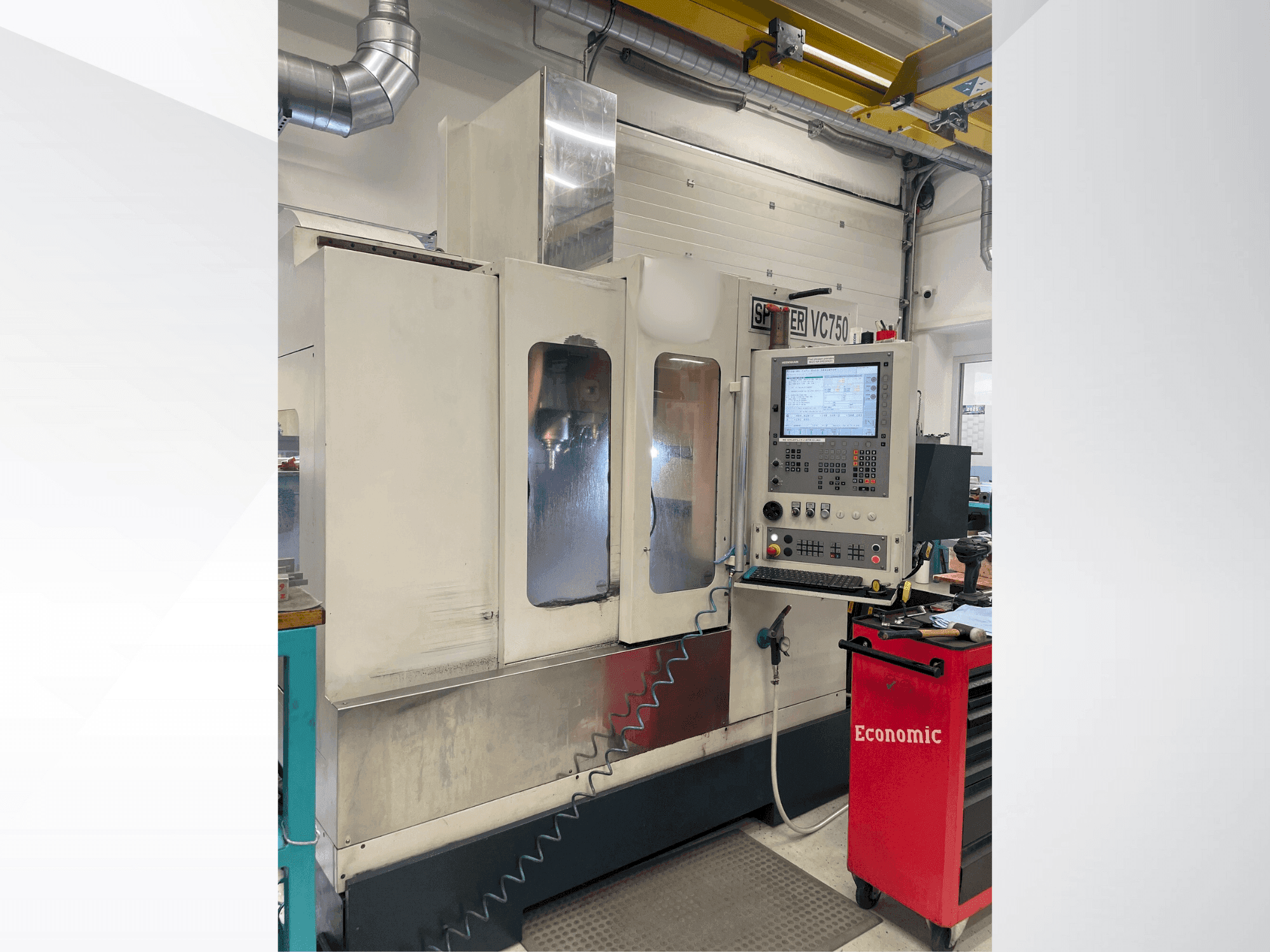 A SPINNER VC 750  gép elölnézete