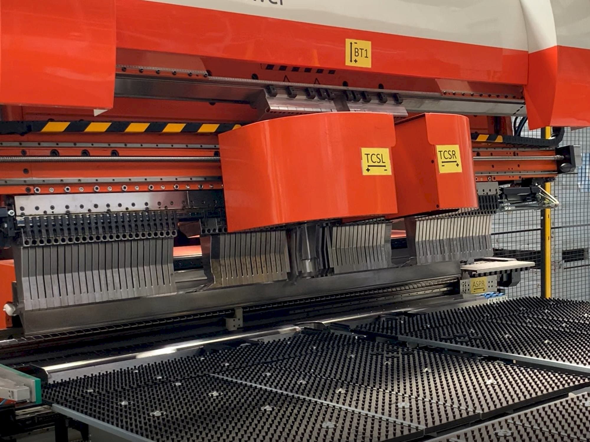 A Prima Power PSBB  gép elölnézete