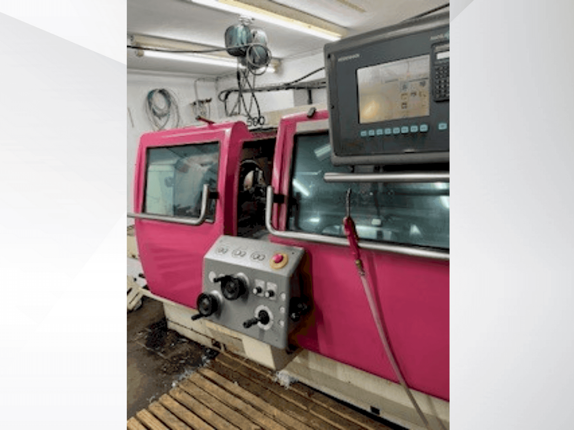 A Gildemeister NEF Plus 500 (1998)  gép elölnézete