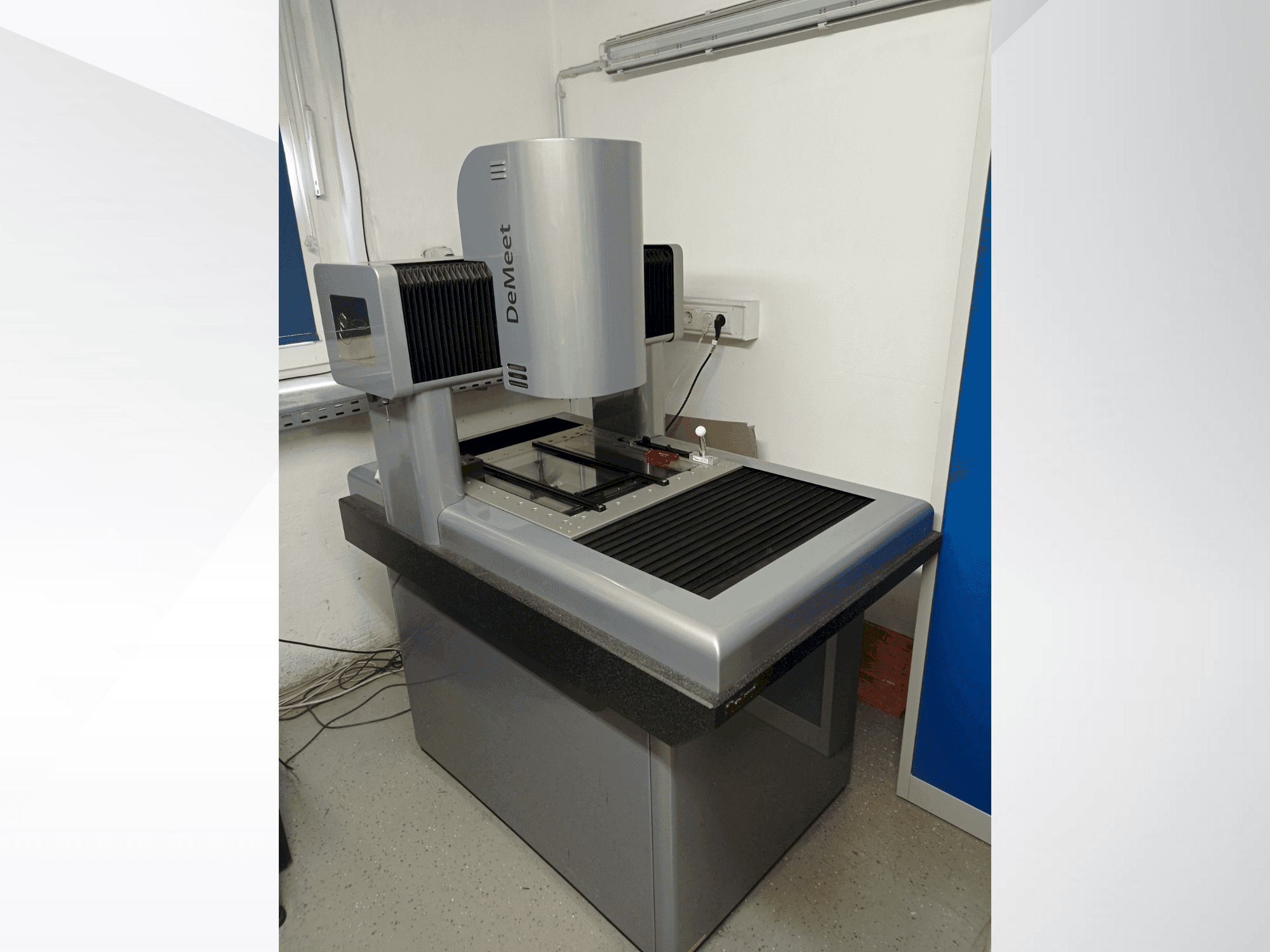 A SCHUT DeMeet 404  gép elölnézete