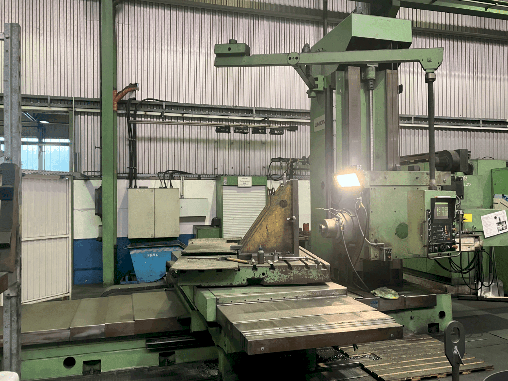 A UNION BFT 110 NC  gép elölnézete