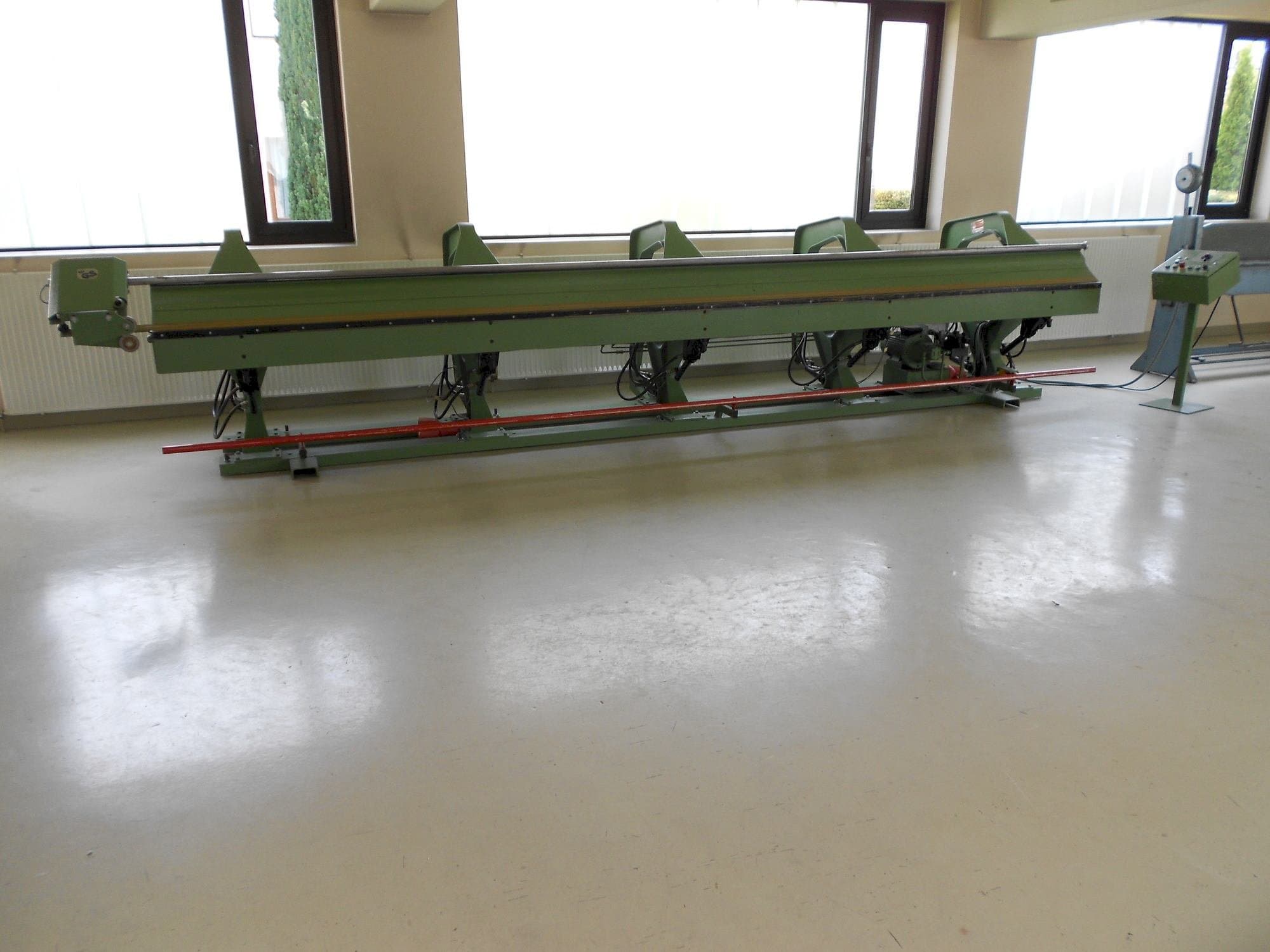 A Biegmeister BMTH 6.125  gép elölnézete